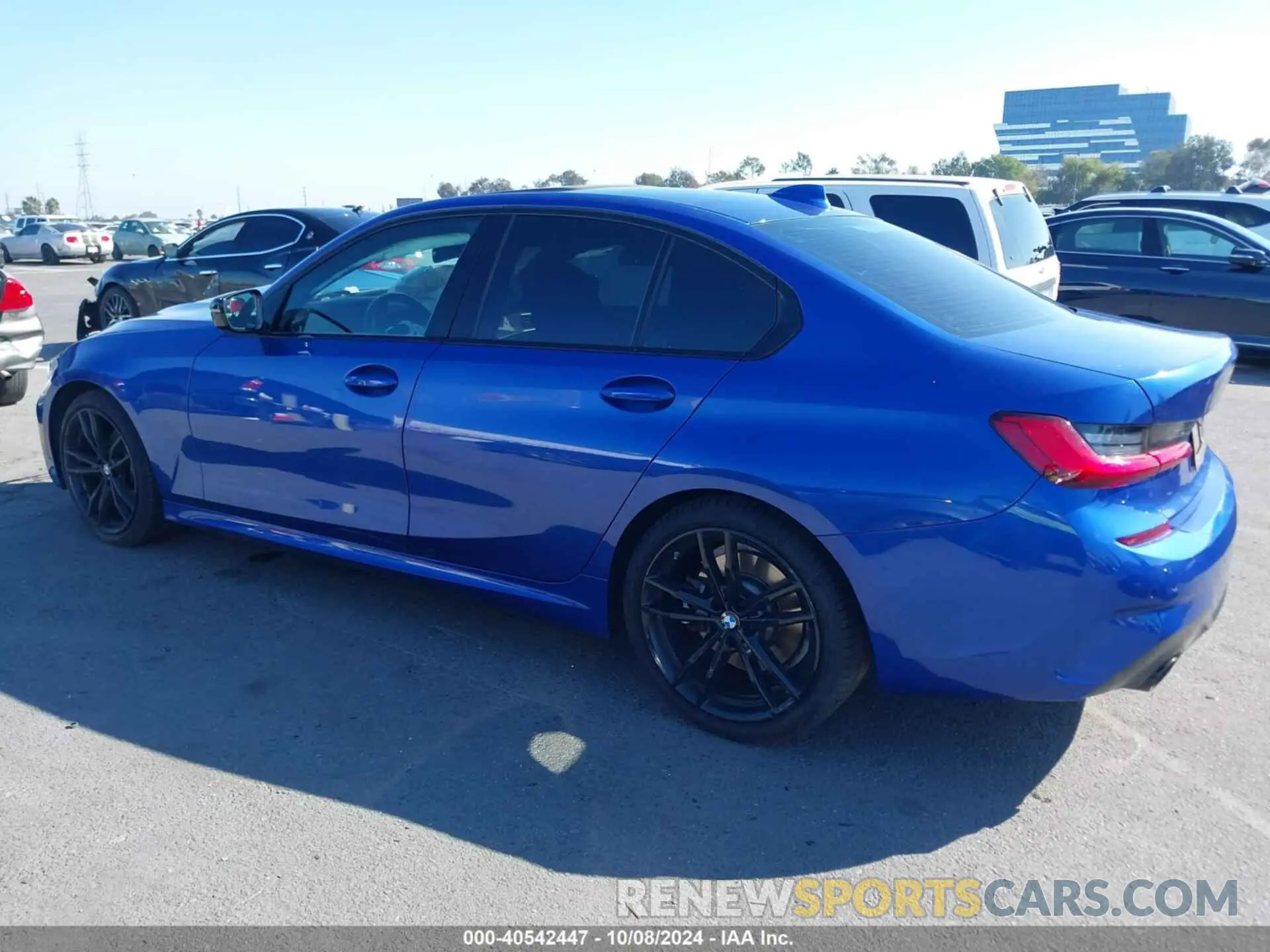 14 fotografías del automóvil dañado 3MW5R1J02M8B95981 BMW 330I 2021
