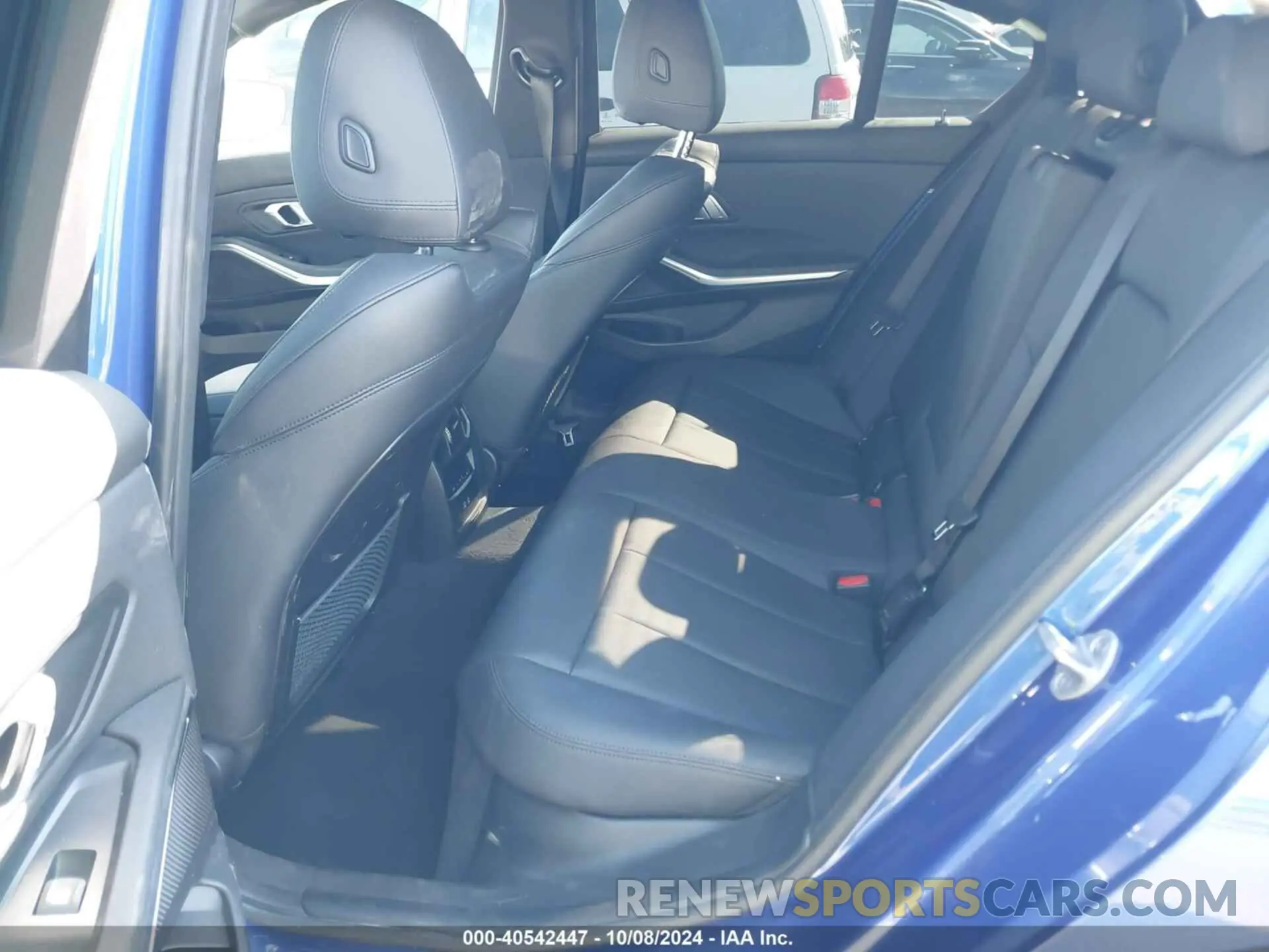 8 fotografías del automóvil dañado 3MW5R1J02M8B95981 BMW 330I 2021
