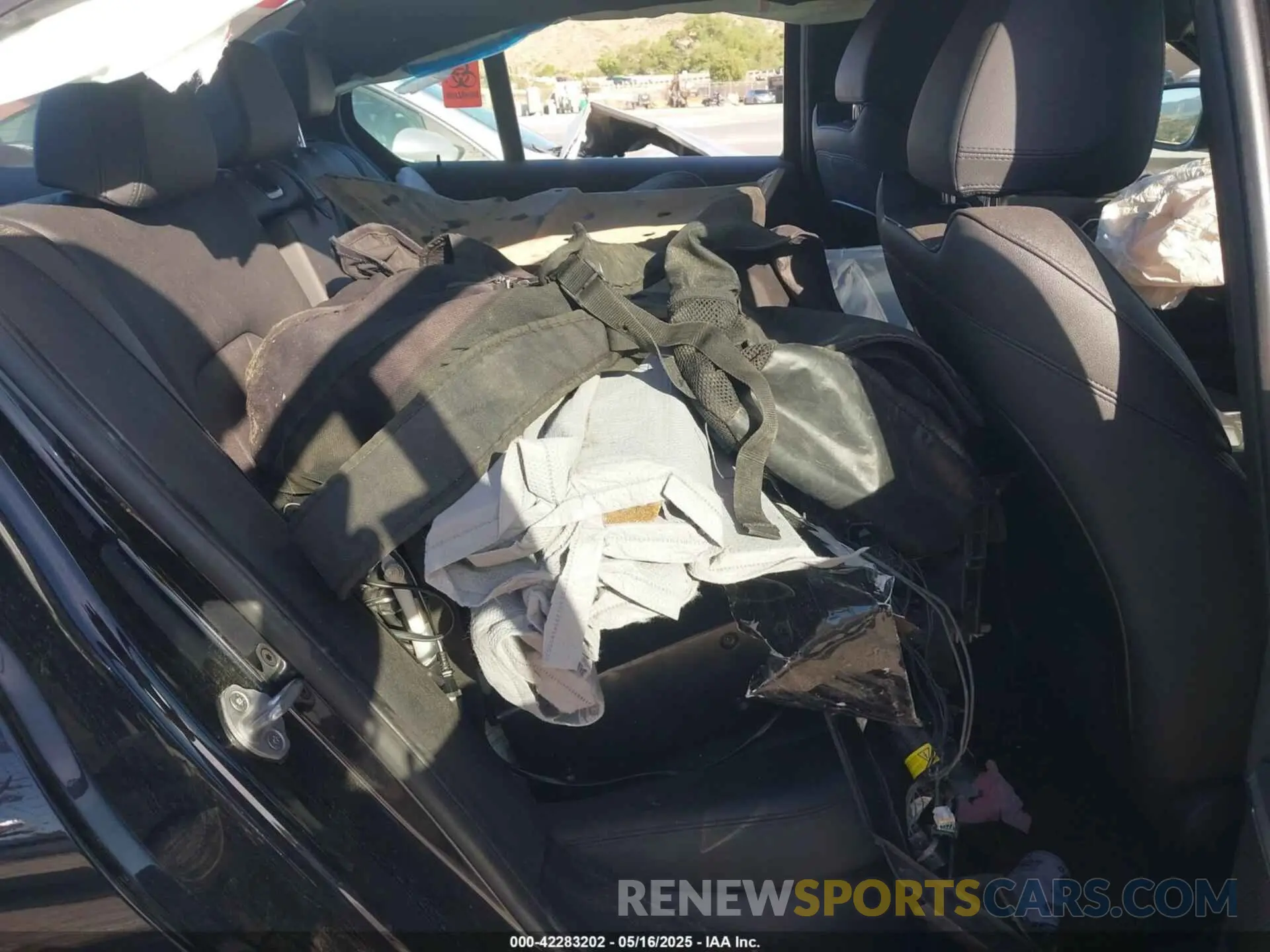 8 fotografías del automóvil dañado 3MW5R1J05M8B47164 BMW 330I 2021