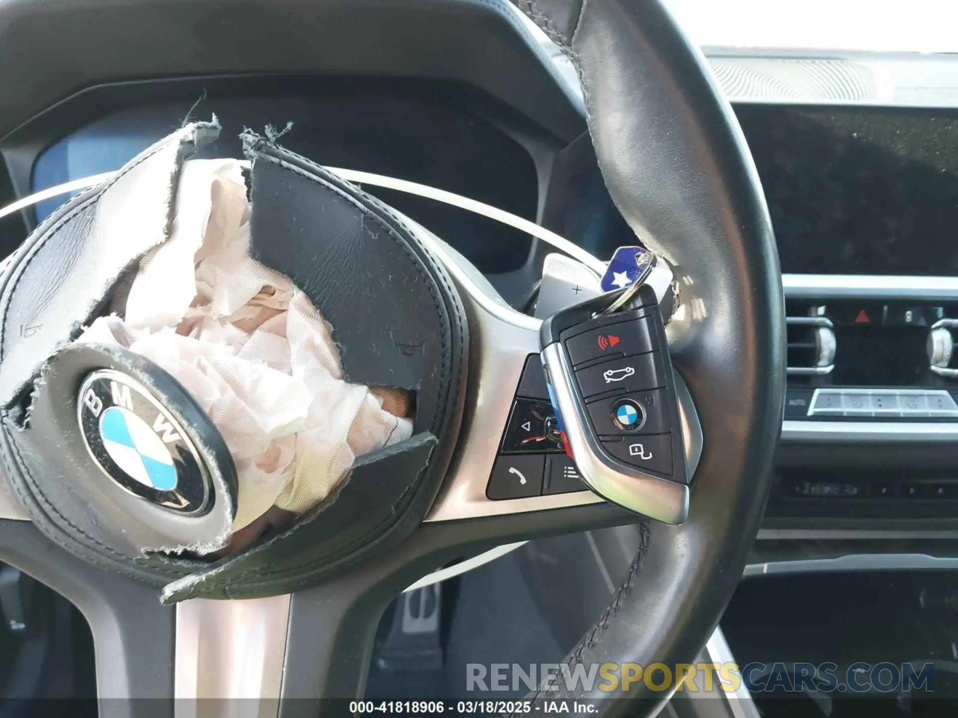 11 fotografías del automóvil dañado 3MW5R1J05M8B84800 BMW 330I 2021