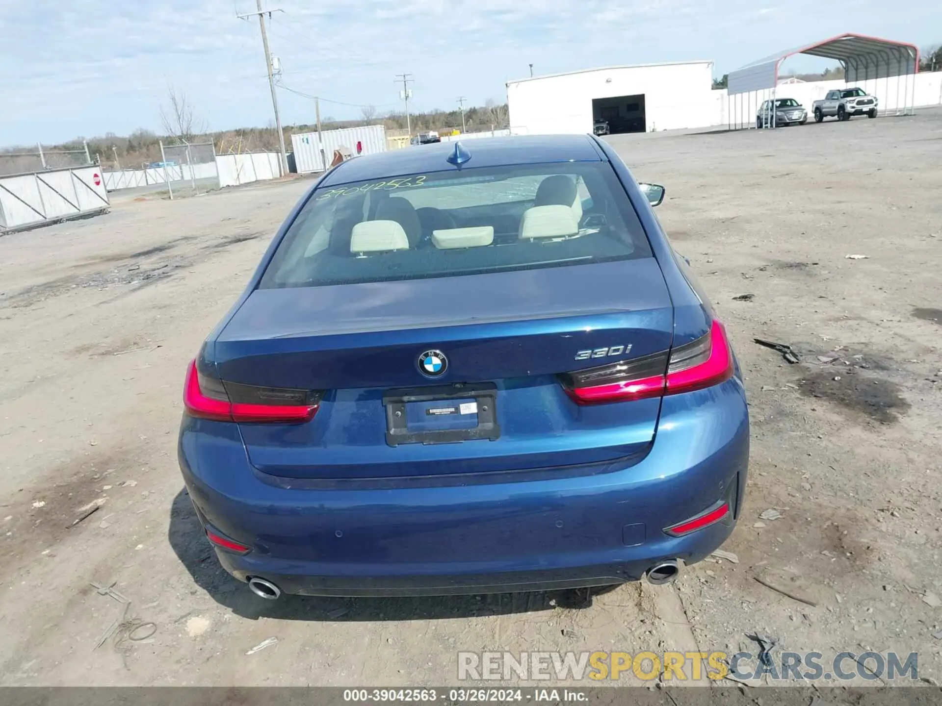 16 fotografías del automóvil dañado 3MW5R1J08M8B69580 BMW 330I 2021