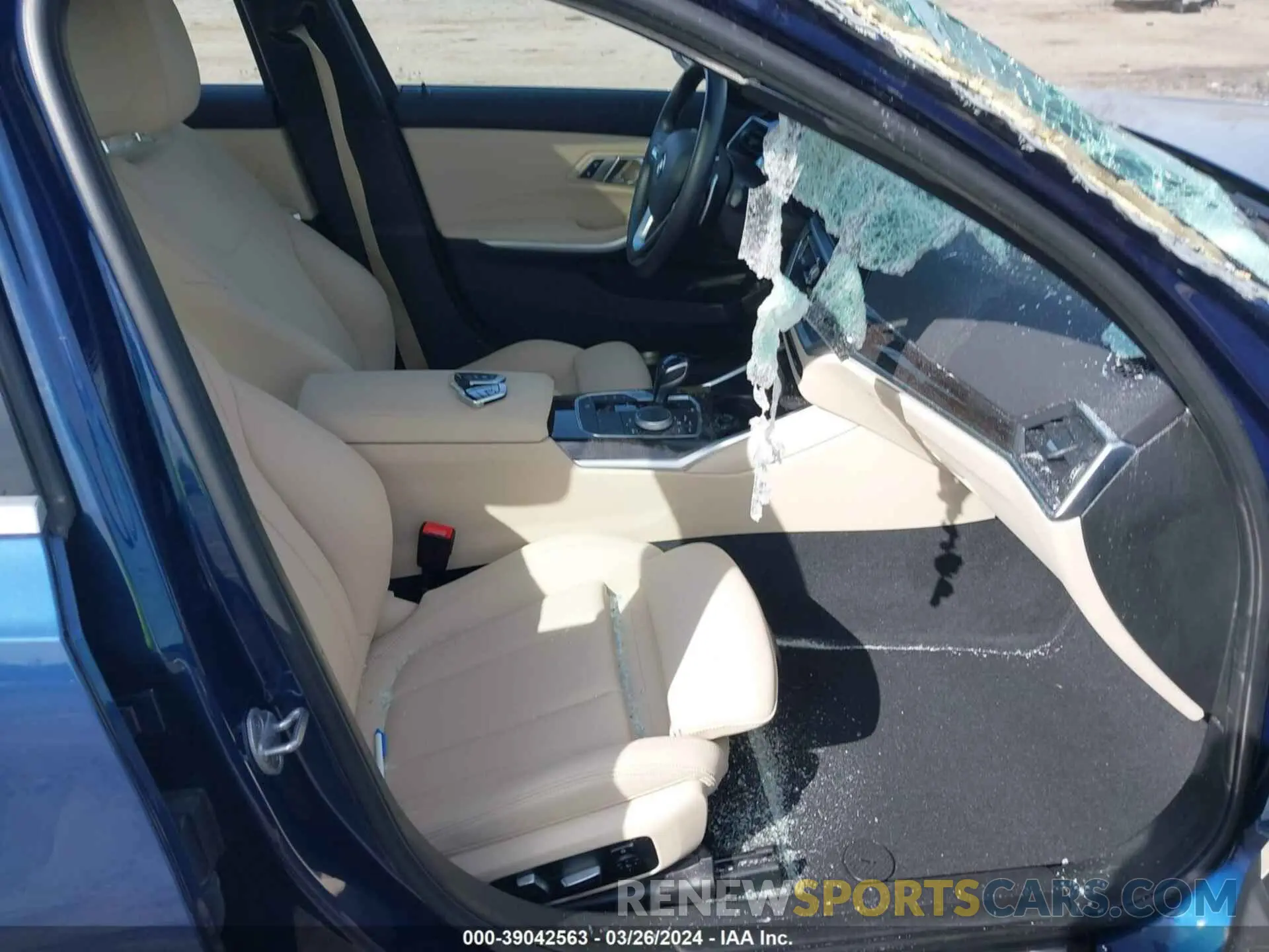 5 fotografías del automóvil dañado 3MW5R1J08M8B69580 BMW 330I 2021