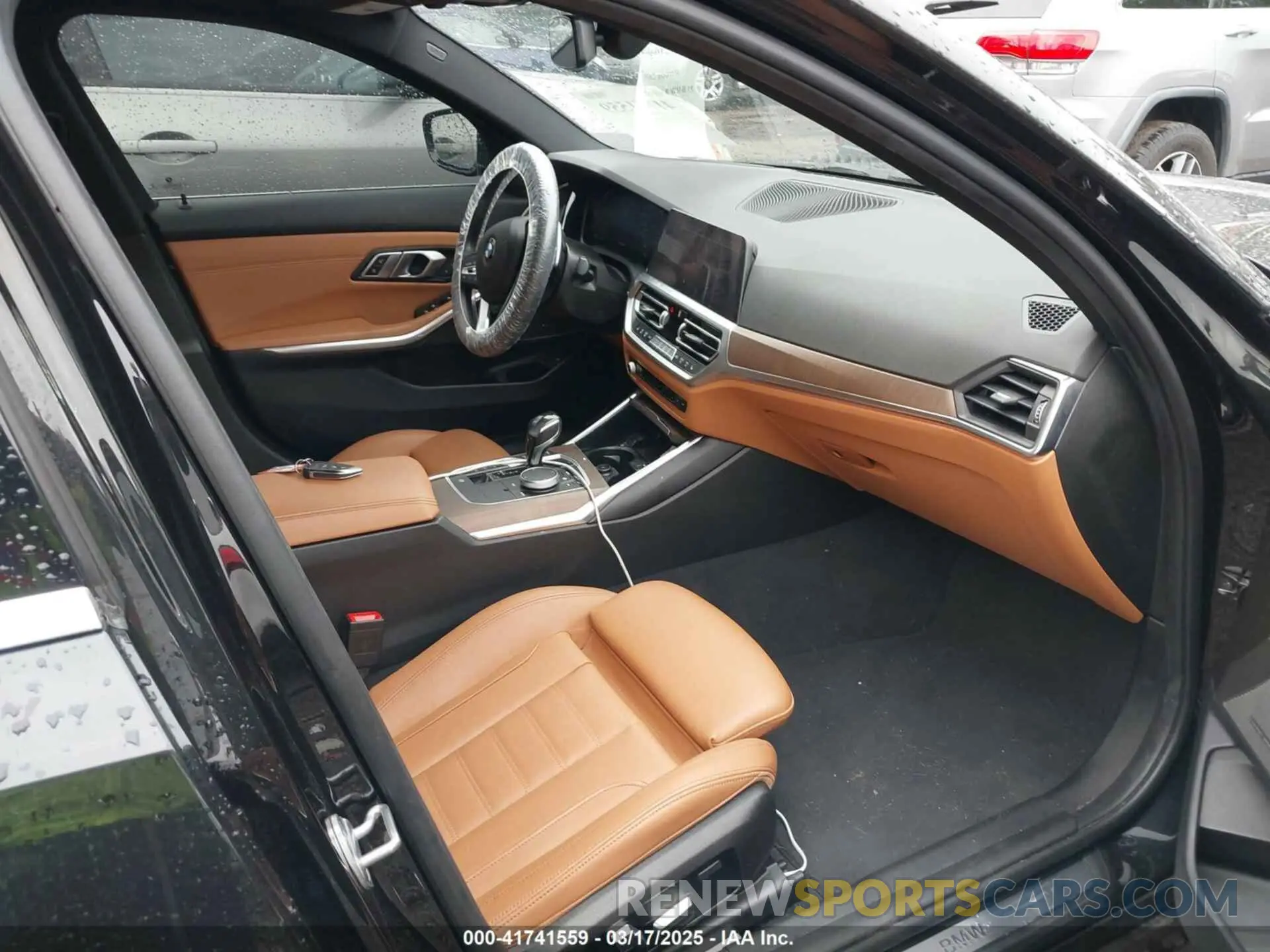 5 fotografías del automóvil dañado 3MW5R1J08M8B98335 BMW 330I 2021