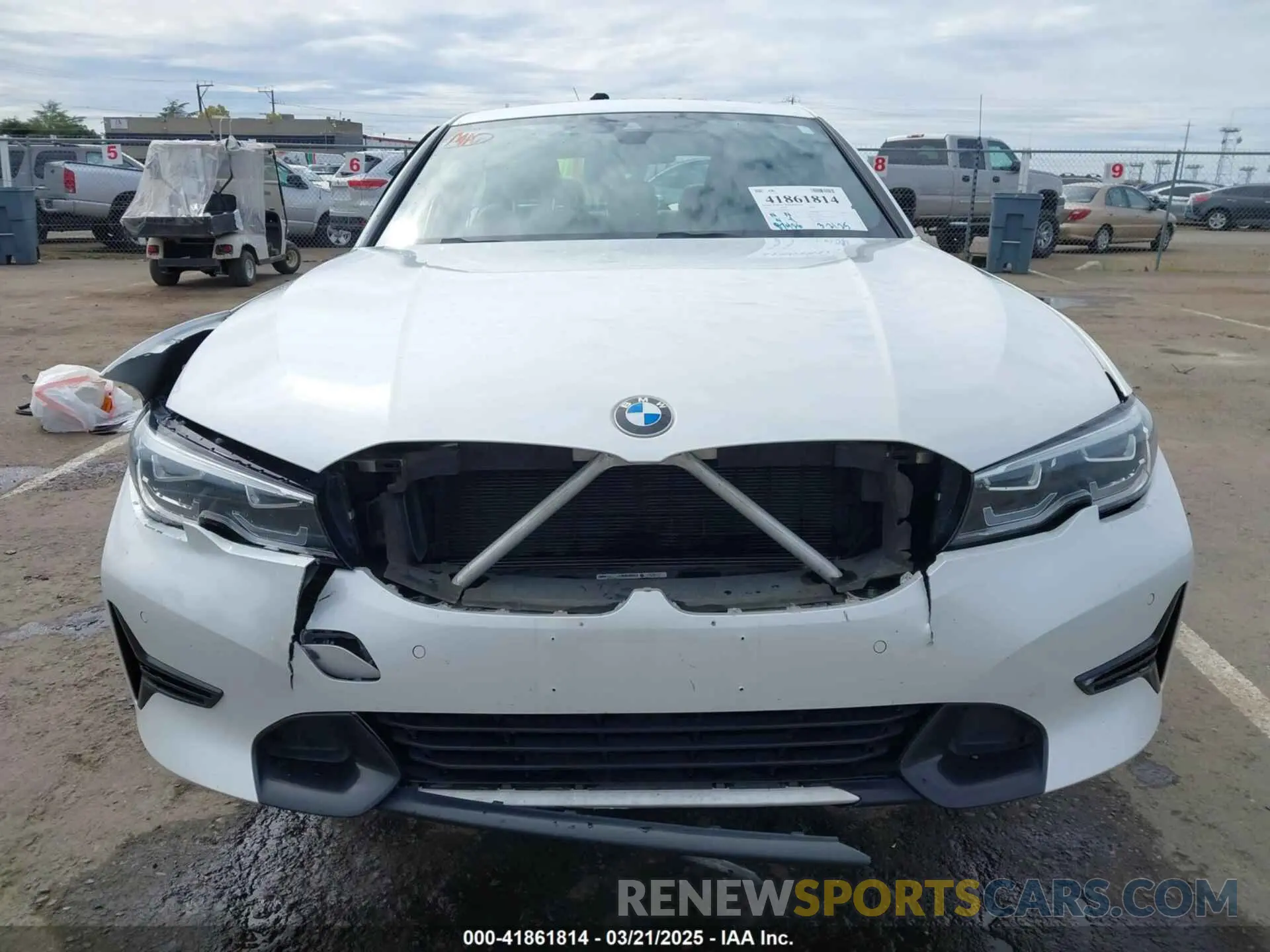 12 fotografías del automóvil dañado 3MW5R1J08M8C07261 BMW 330I 2021
