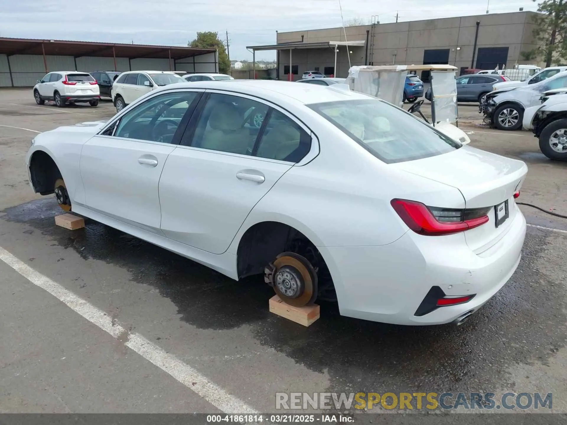 3 fotografías del automóvil dañado 3MW5R1J08M8C07261 BMW 330I 2021
