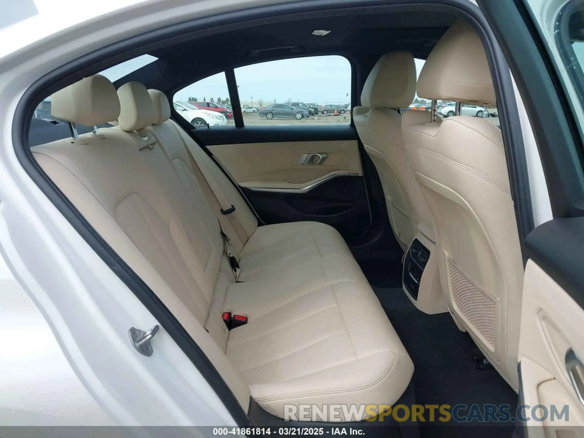 8 fotografías del automóvil dañado 3MW5R1J08M8C07261 BMW 330I 2021