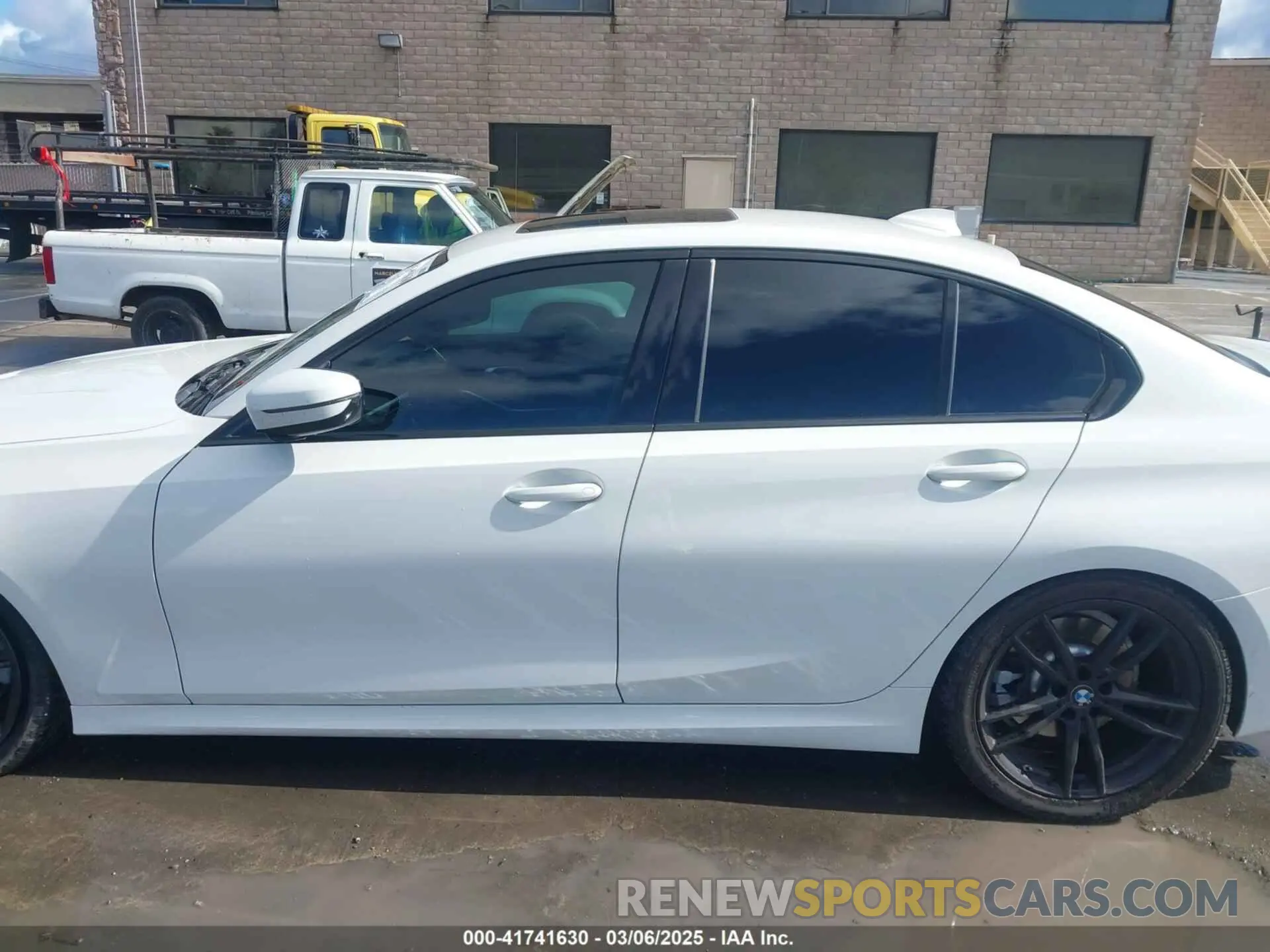 14 fotografías del automóvil dañado 3MW5R1J09M8C03543 BMW 330I 2021