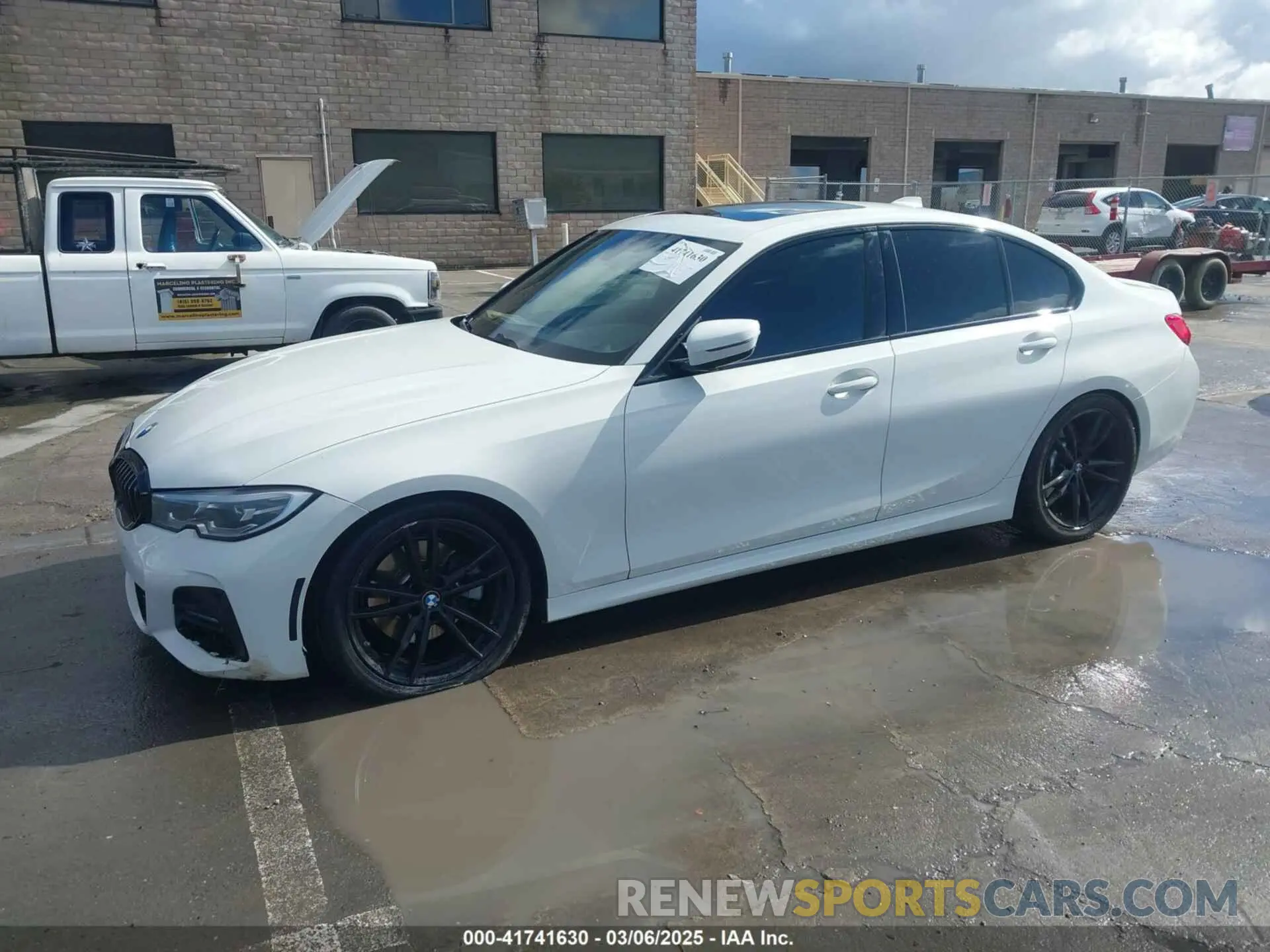 2 fotografías del automóvil dañado 3MW5R1J09M8C03543 BMW 330I 2021