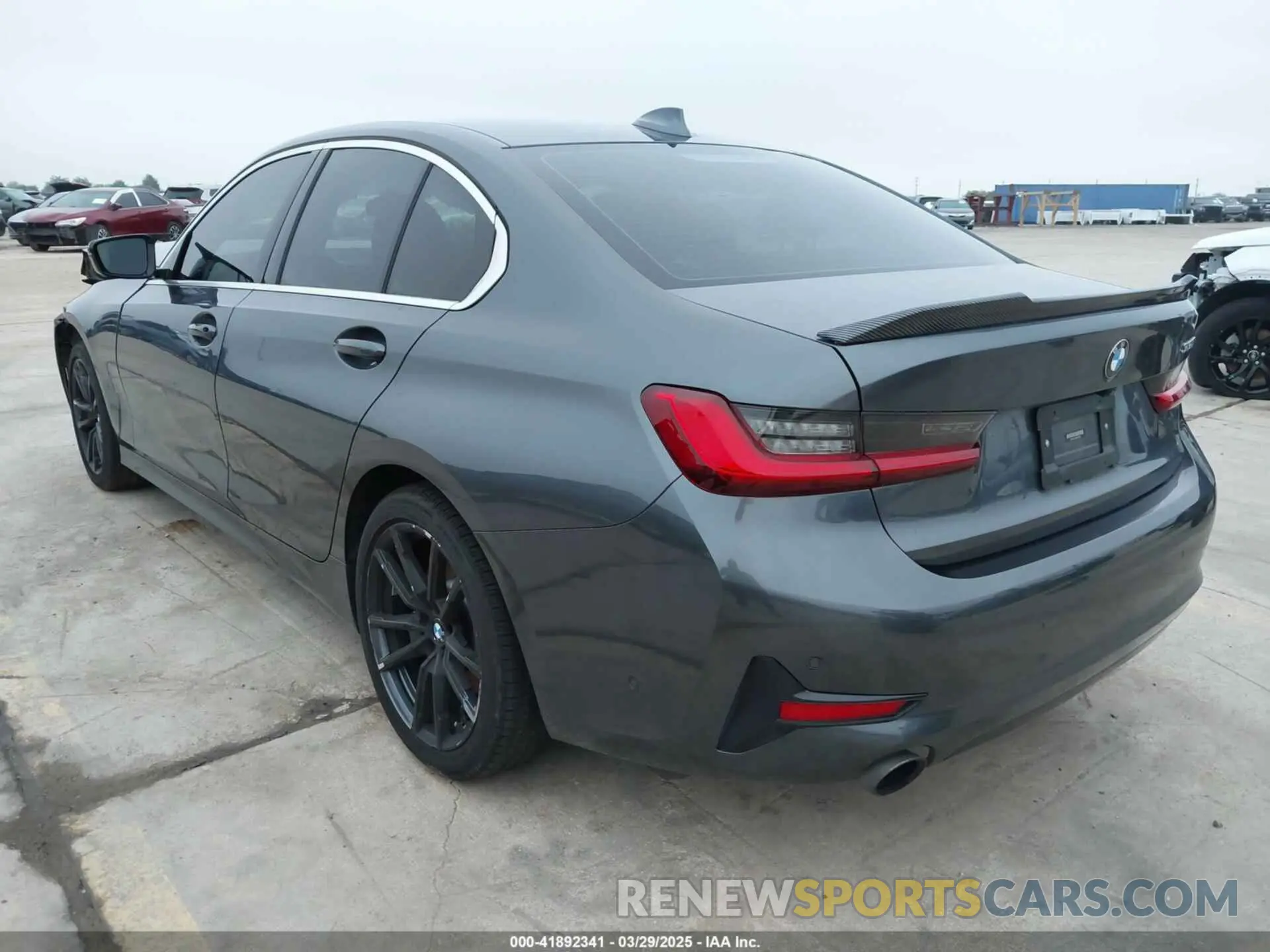 3 fotografías del automóvil dañado 3MW5R1J09M8C15403 BMW 330I 2021