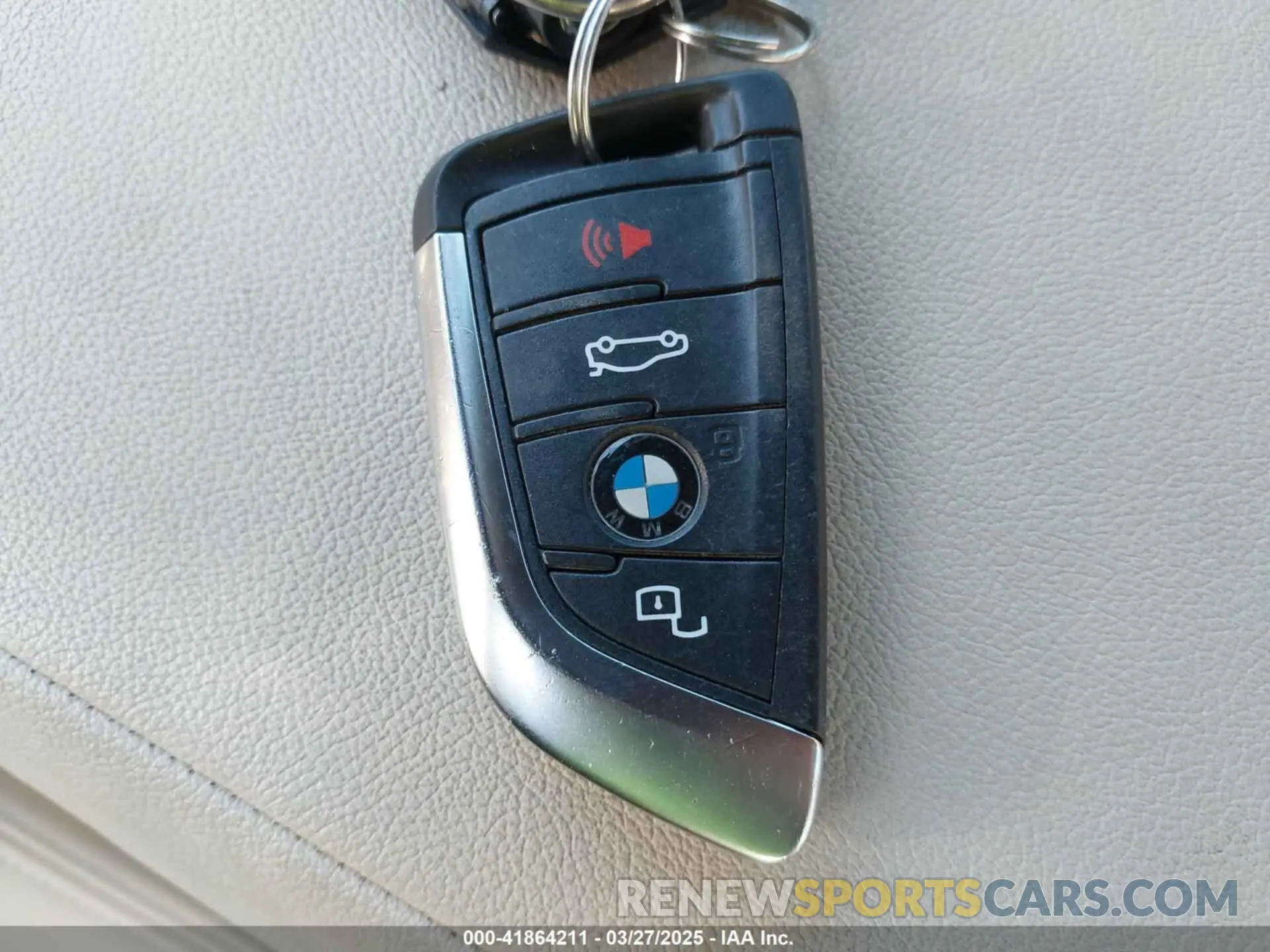 11 fotografías del automóvil dañado 3MW5R1J0XM8B69340 BMW 330I 2021