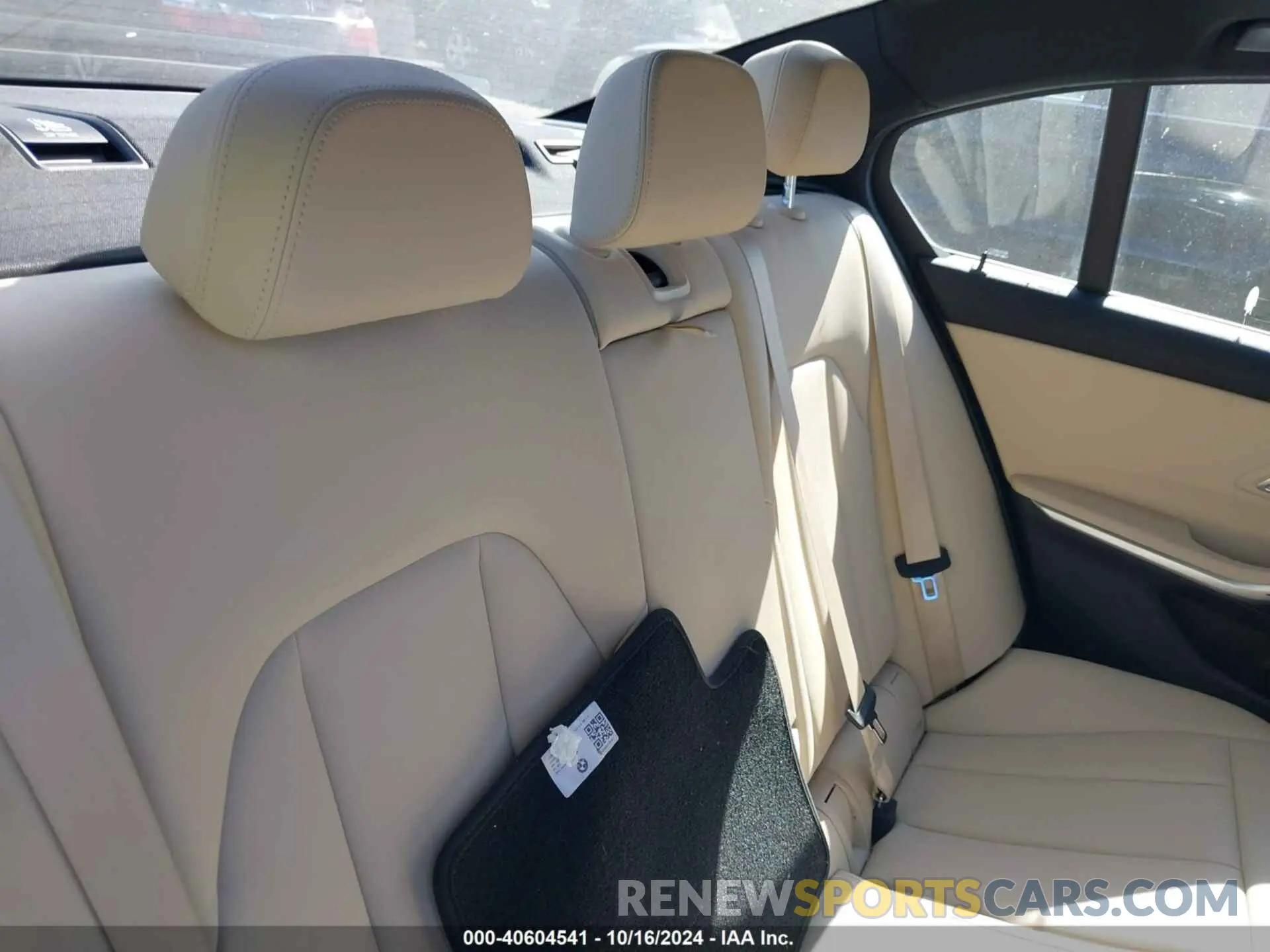 8 fotografías del automóvil dañado 3MW5R7J00M8C15390 BMW 330I 2021