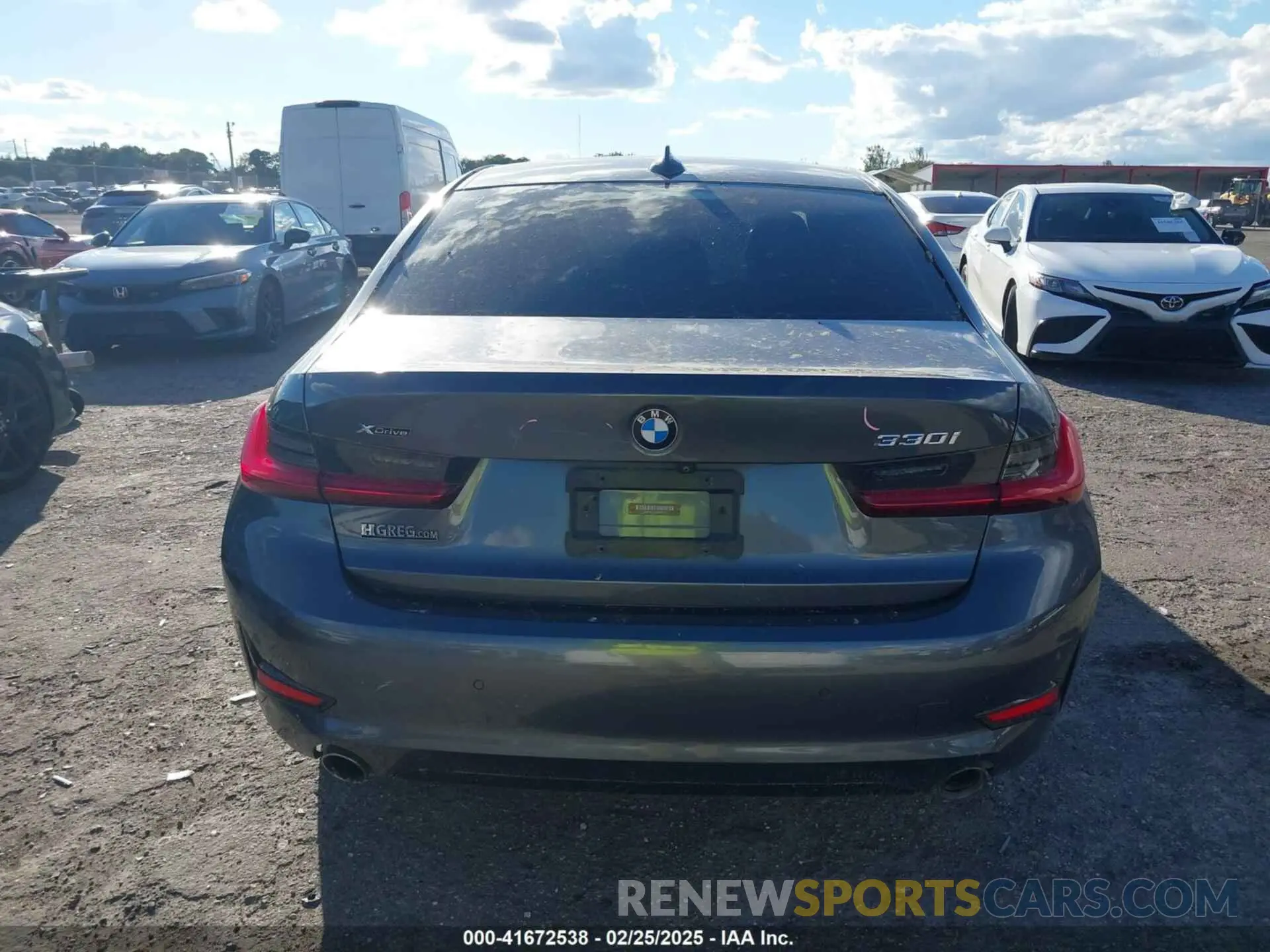 16 fotografías del automóvil dañado 3MW5R7J01M8B49173 BMW 330I 2021
