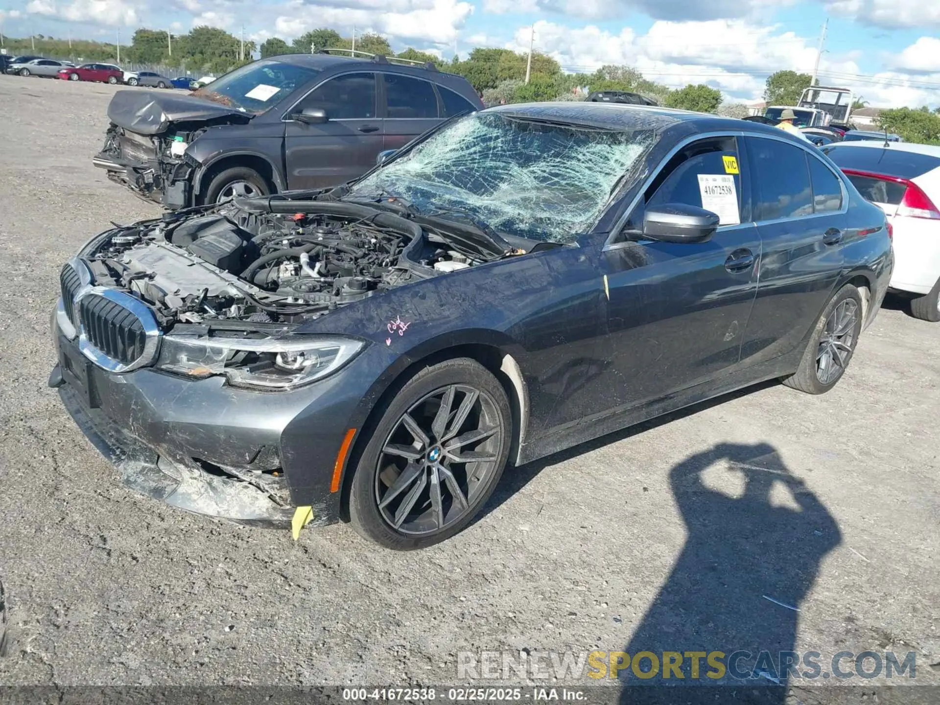 2 fotografías del automóvil dañado 3MW5R7J01M8B49173 BMW 330I 2021