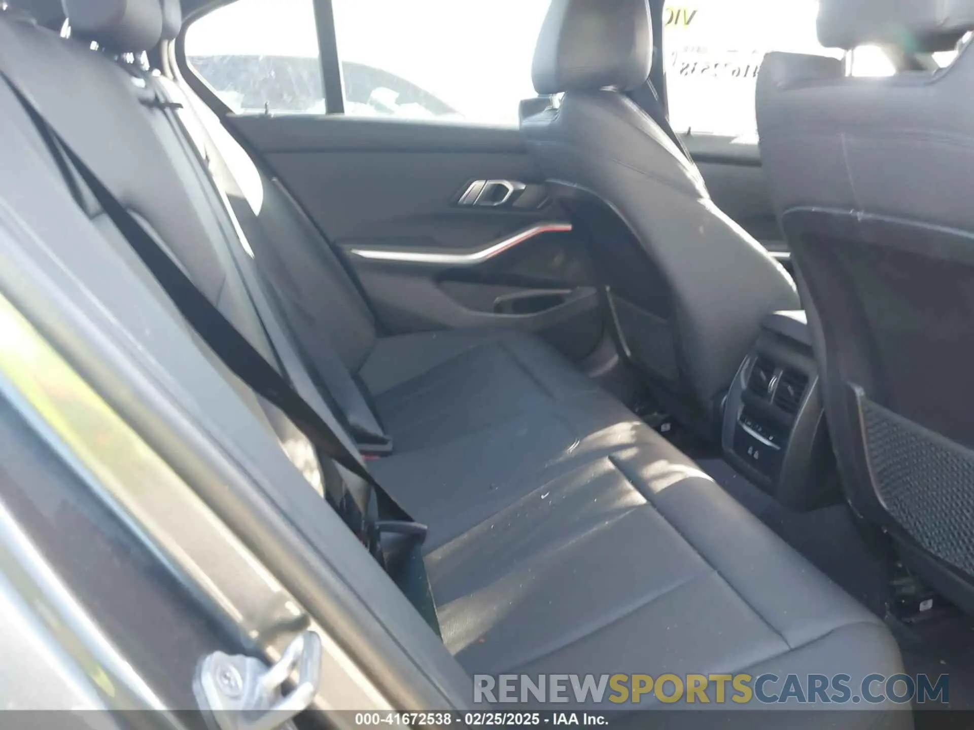 8 fotografías del automóvil dañado 3MW5R7J01M8B49173 BMW 330I 2021