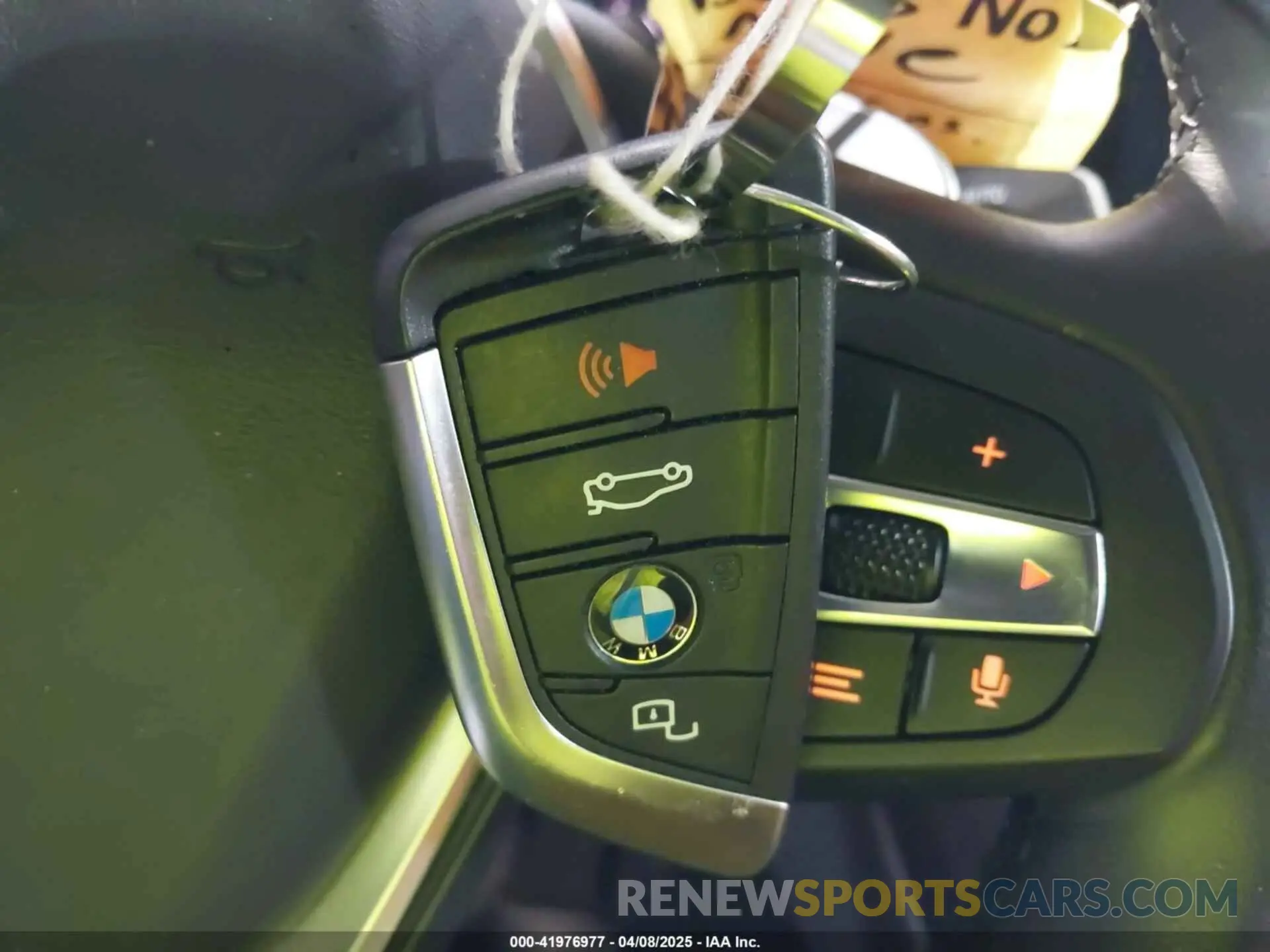 11 fotografías del automóvil dañado 3MW5R7J01M8C03295 BMW 330I 2021