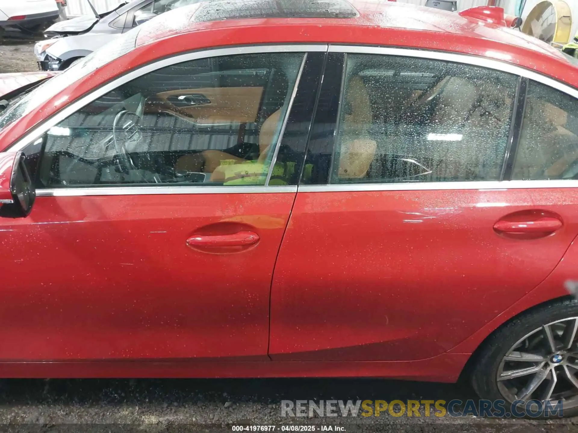14 fotografías del automóvil dañado 3MW5R7J01M8C03295 BMW 330I 2021