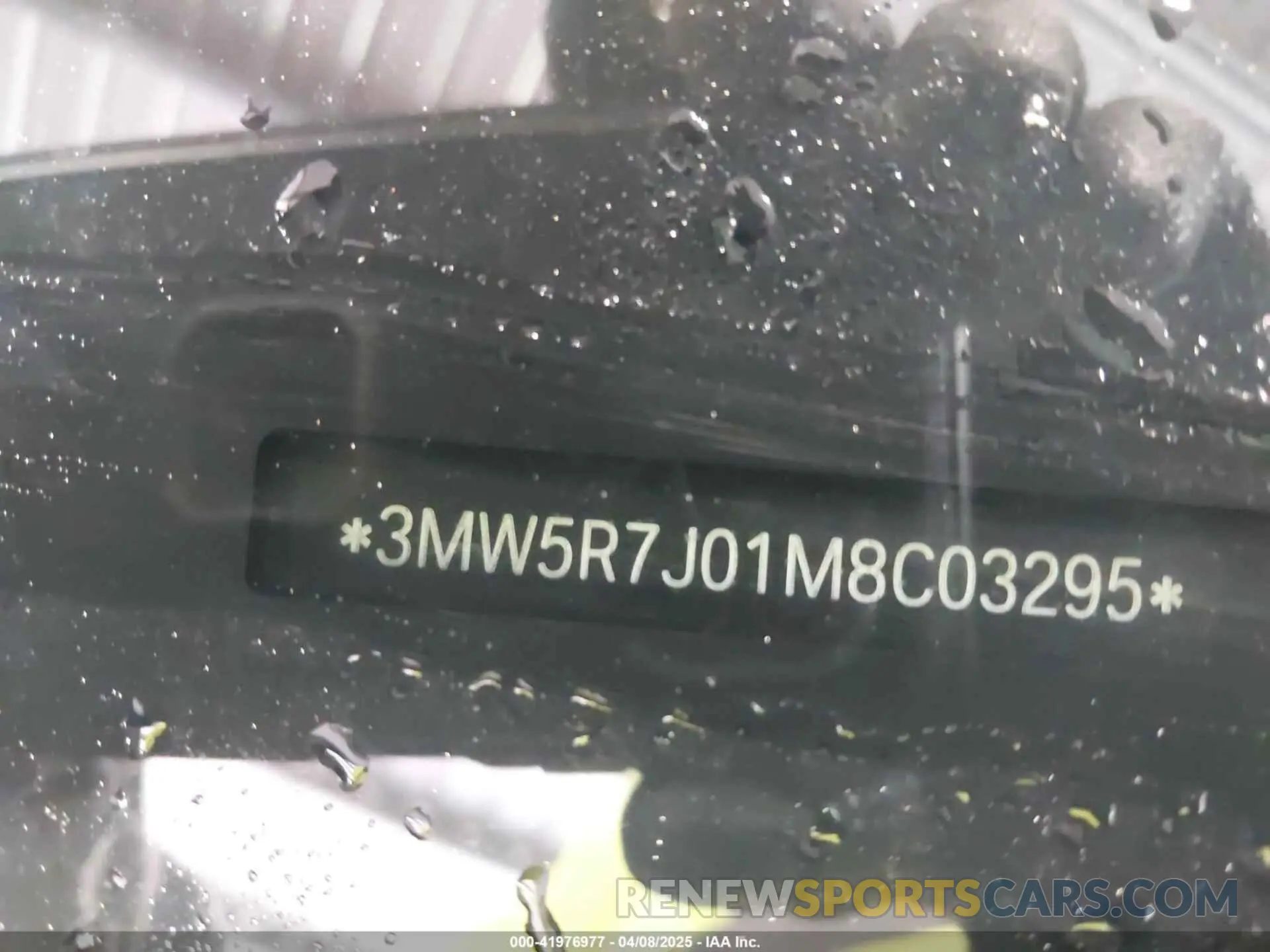 9 fotografías del automóvil dañado 3MW5R7J01M8C03295 BMW 330I 2021