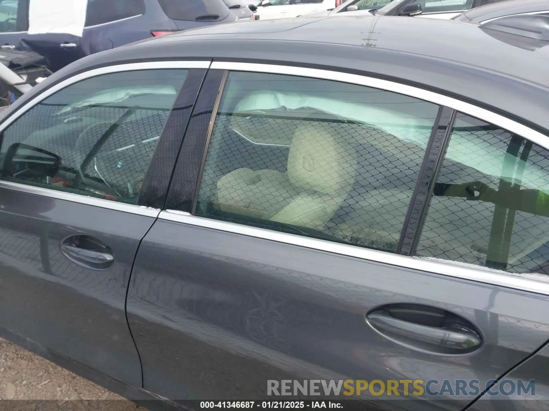 14 fotografías del automóvil dañado 3MW5R7J02M8B48002 BMW 330I 2021