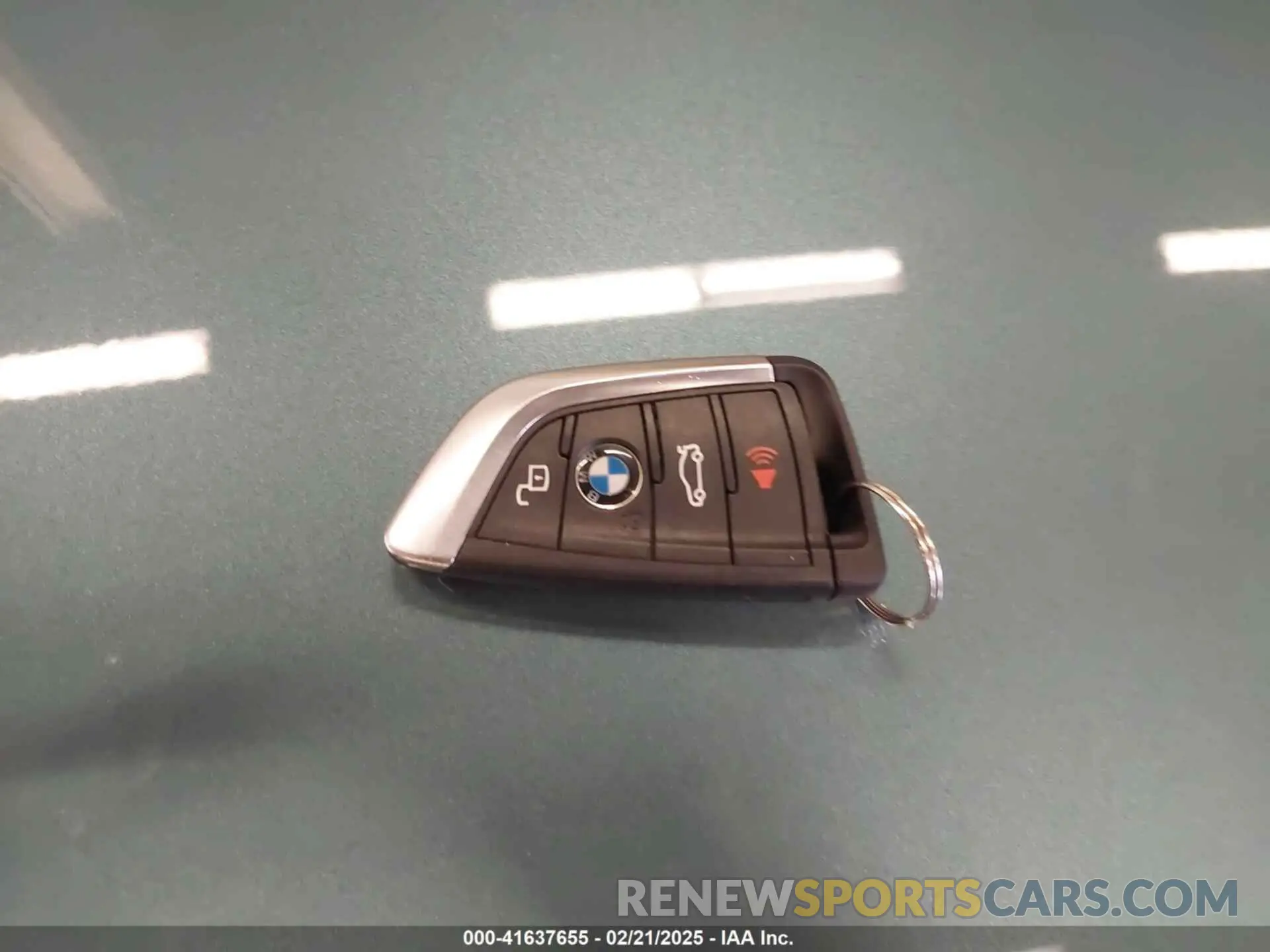 11 fotografías del automóvil dañado 3MW5R7J02M8B48226 BMW 330I 2021
