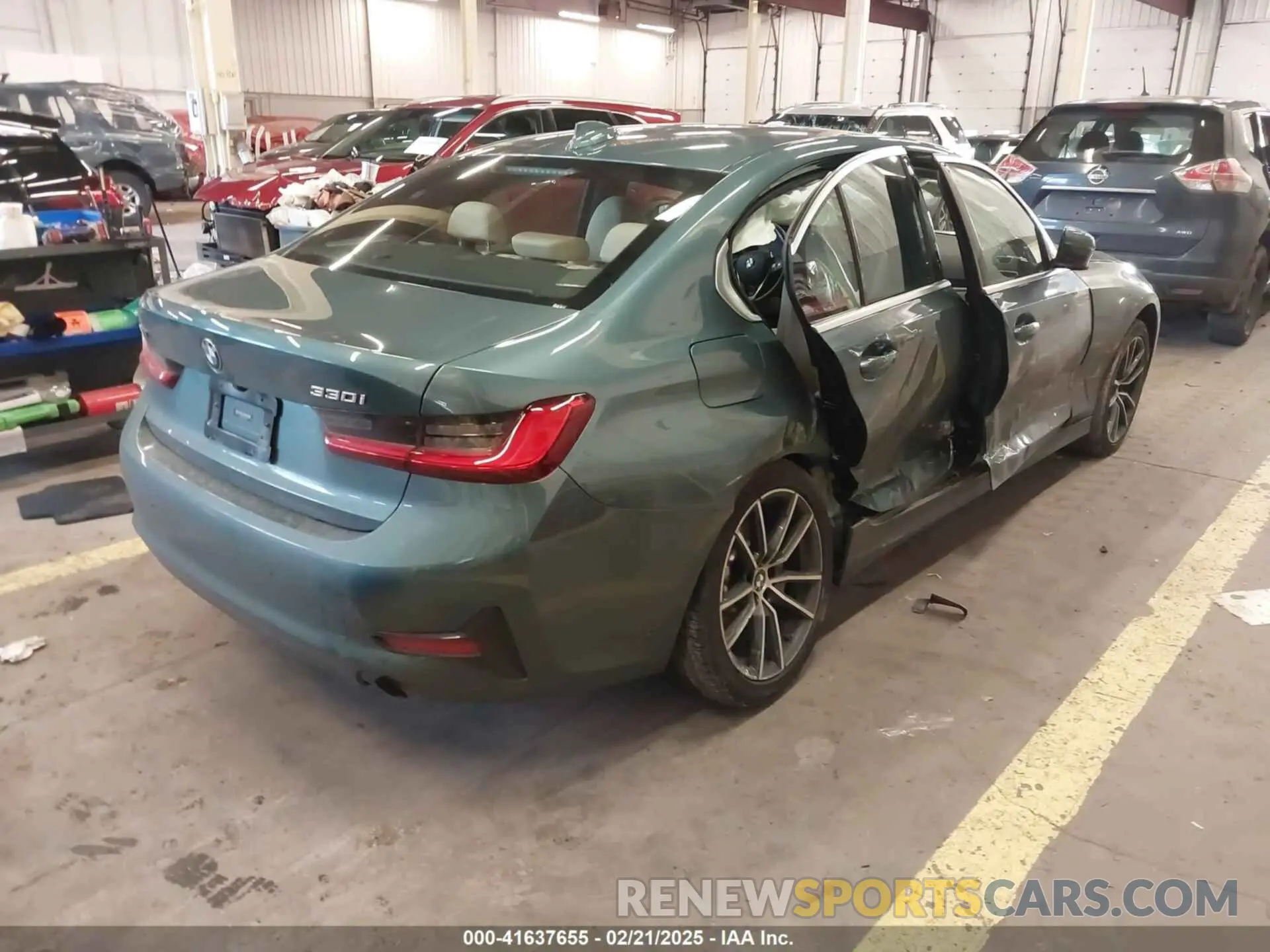 4 fotografías del automóvil dañado 3MW5R7J02M8B48226 BMW 330I 2021