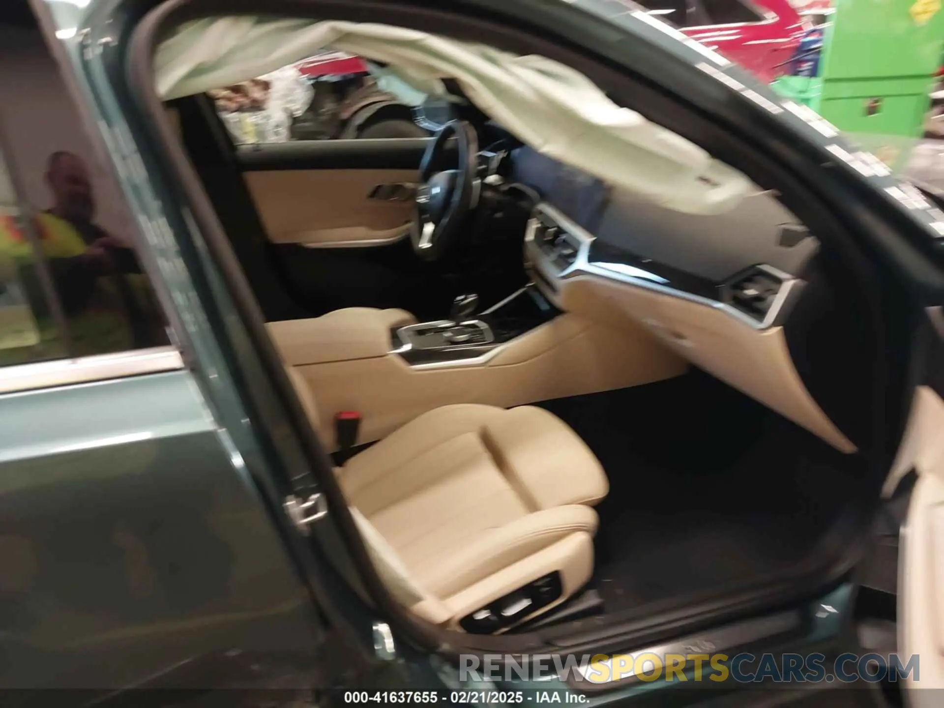 5 fotografías del automóvil dañado 3MW5R7J02M8B48226 BMW 330I 2021