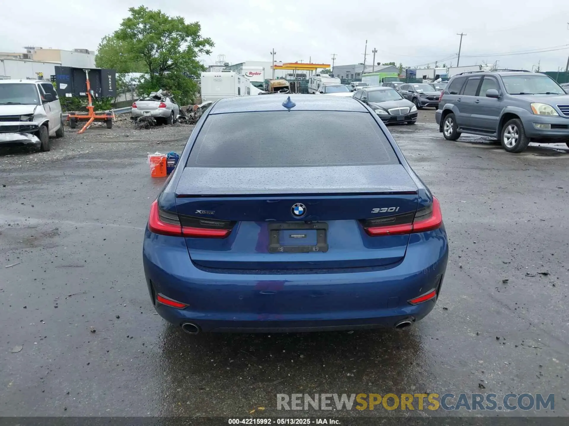 17 fotografías del automóvil dañado 3MW5R7J04M8B97542 BMW 330I 2021