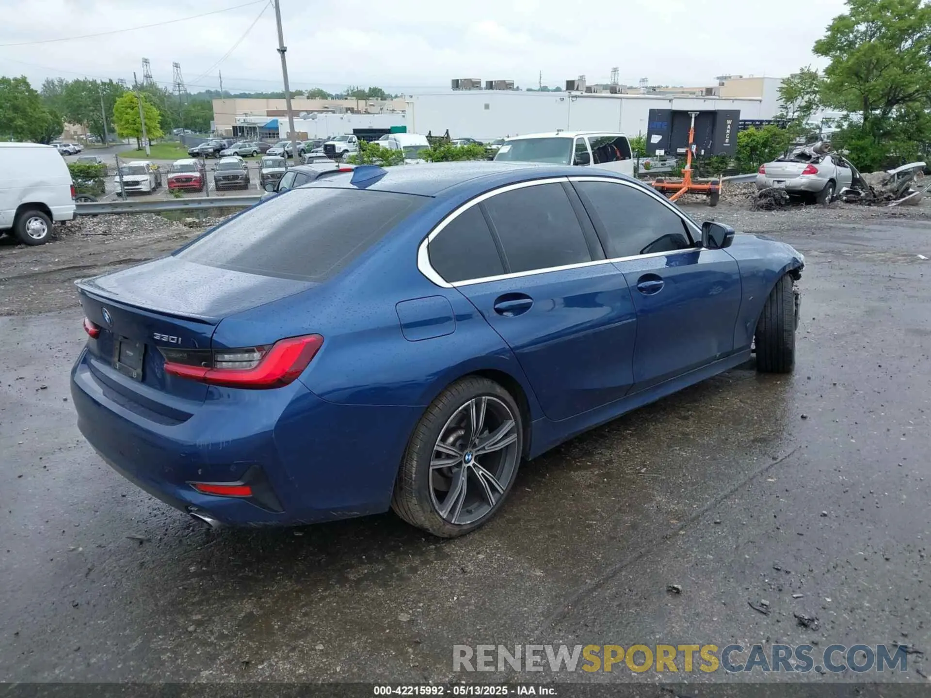 4 fotografías del automóvil dañado 3MW5R7J04M8B97542 BMW 330I 2021