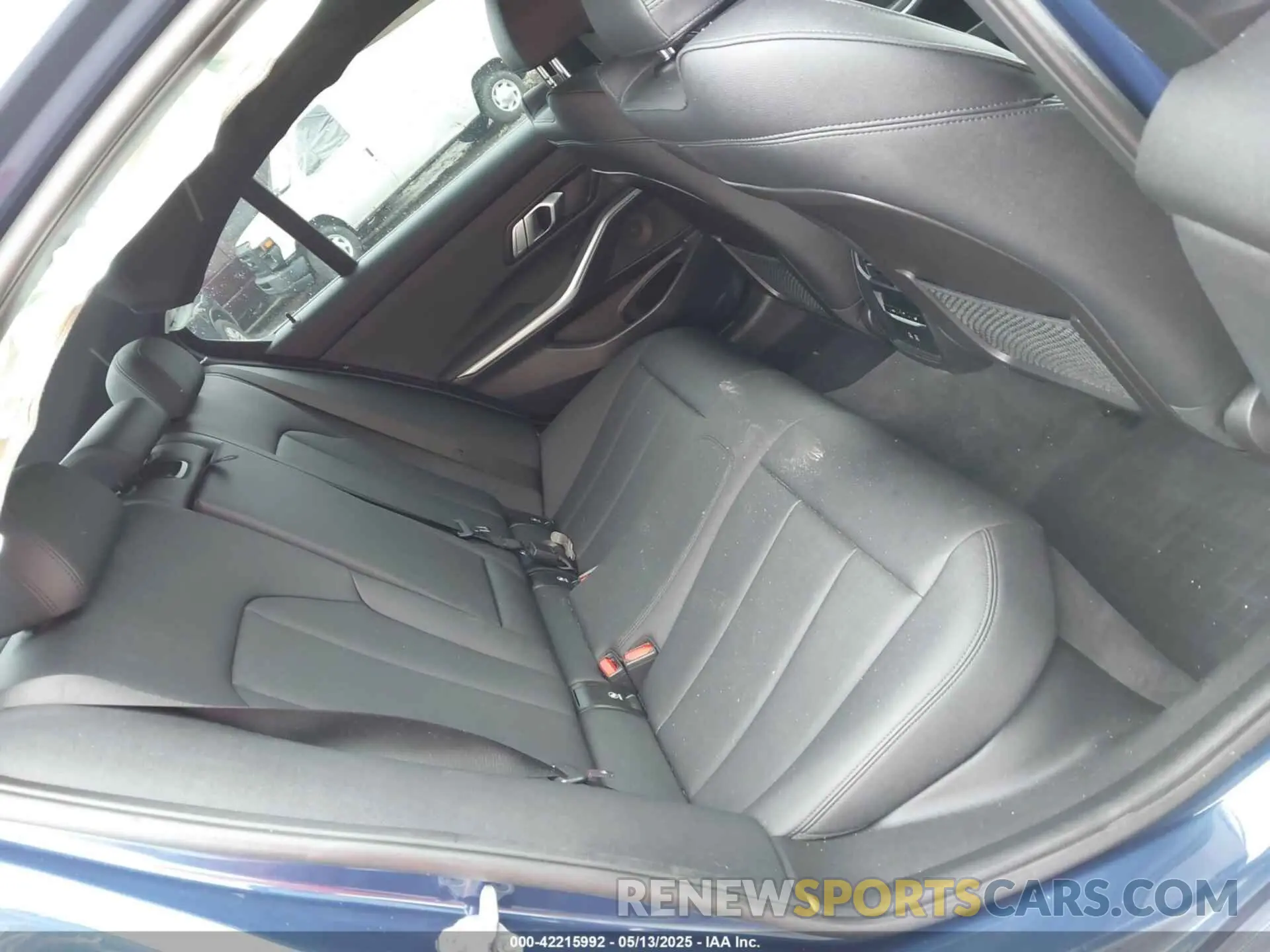 8 fotografías del automóvil dañado 3MW5R7J04M8B97542 BMW 330I 2021