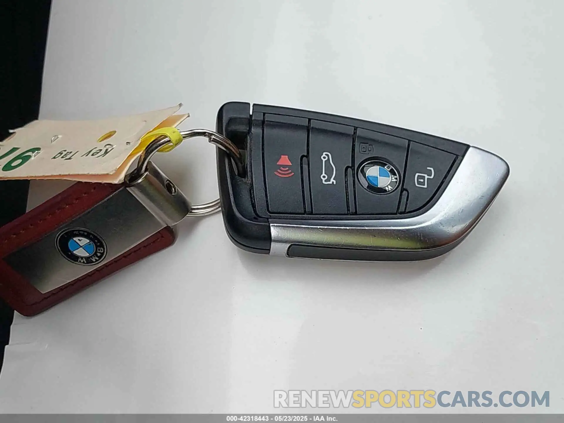 11 fotografías del automóvil dañado 3MW5R7J07M8B65104 BMW 330I 2021