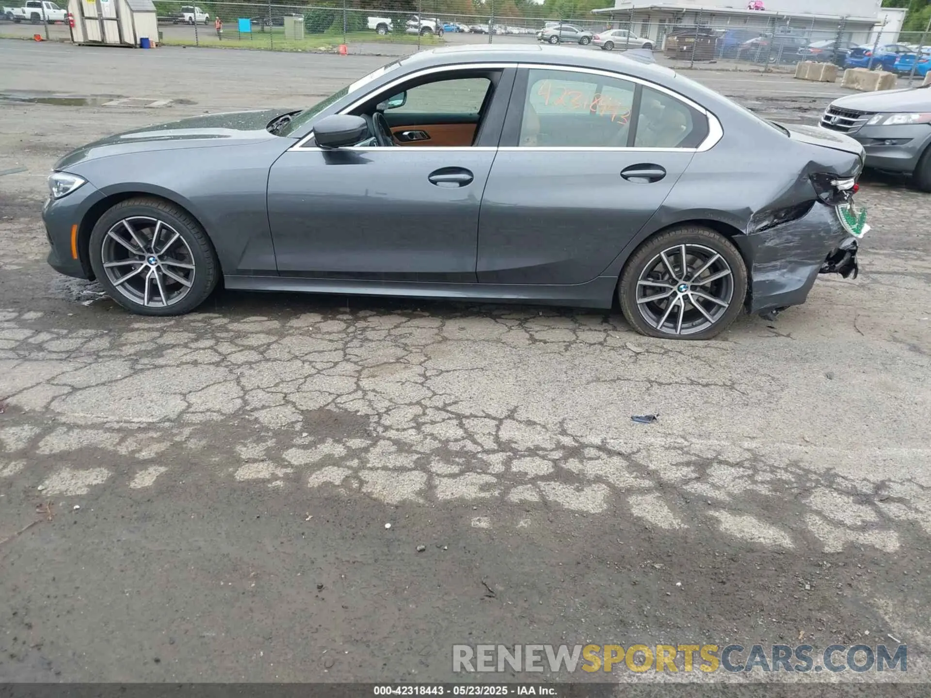14 fotografías del automóvil dañado 3MW5R7J07M8B65104 BMW 330I 2021