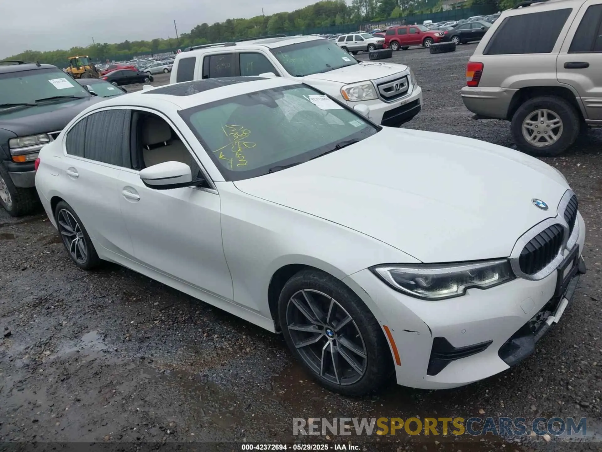 13 fotografías del automóvil dañado 3MW5R7J07M8B73428 BMW 330I 2021