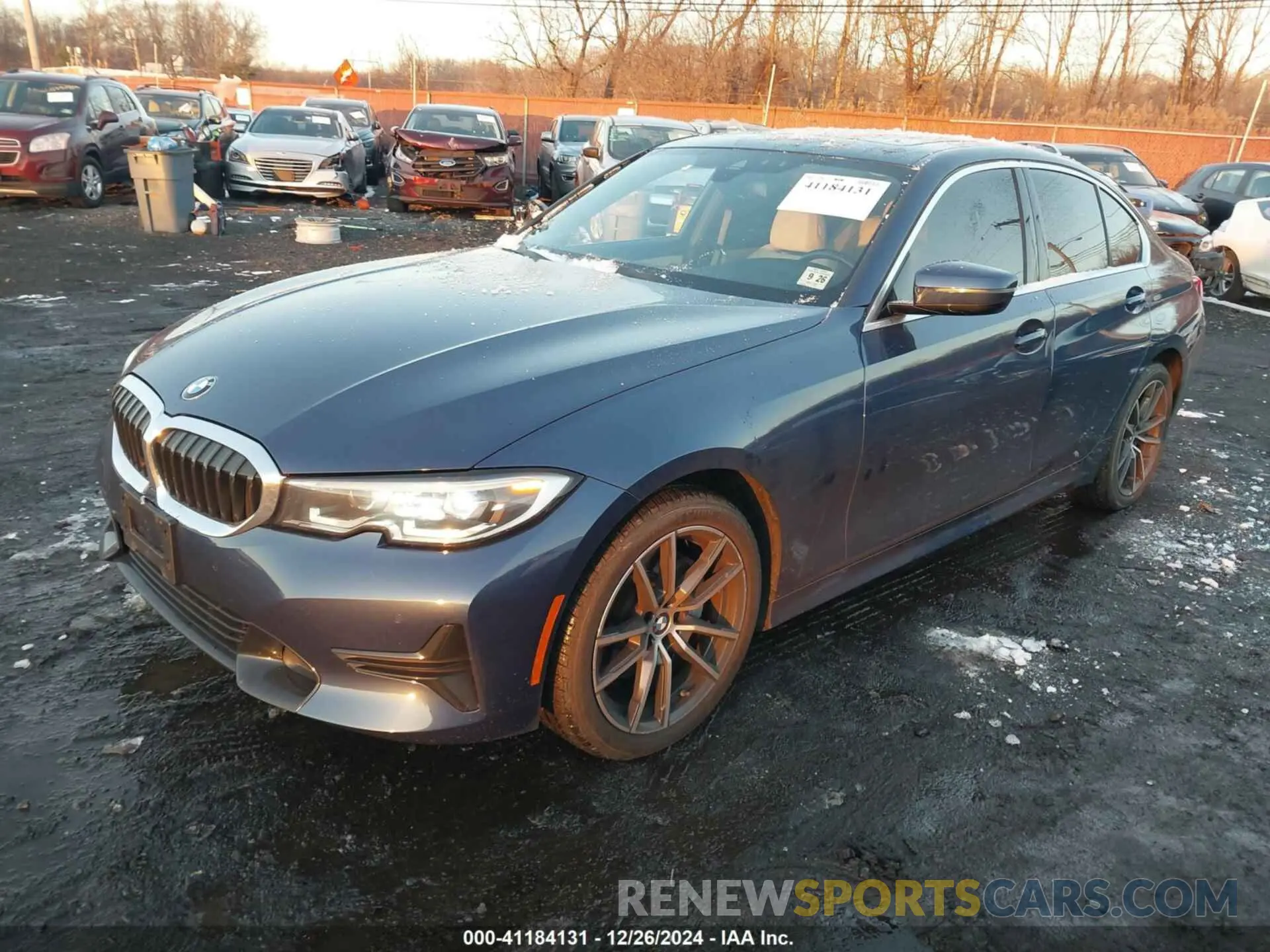 2 fotografías del automóvil dañado 3MW5R7J07M8C10185 BMW 330I 2021