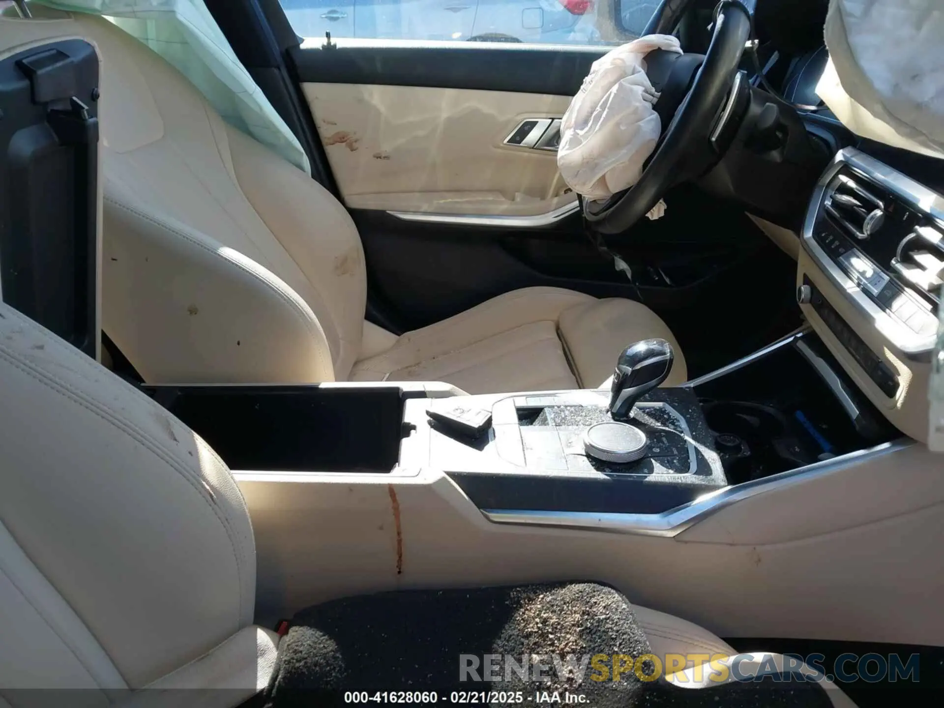 5 fotografías del automóvil dañado 3MW5R7J08M8B81635 BMW 330I 2021