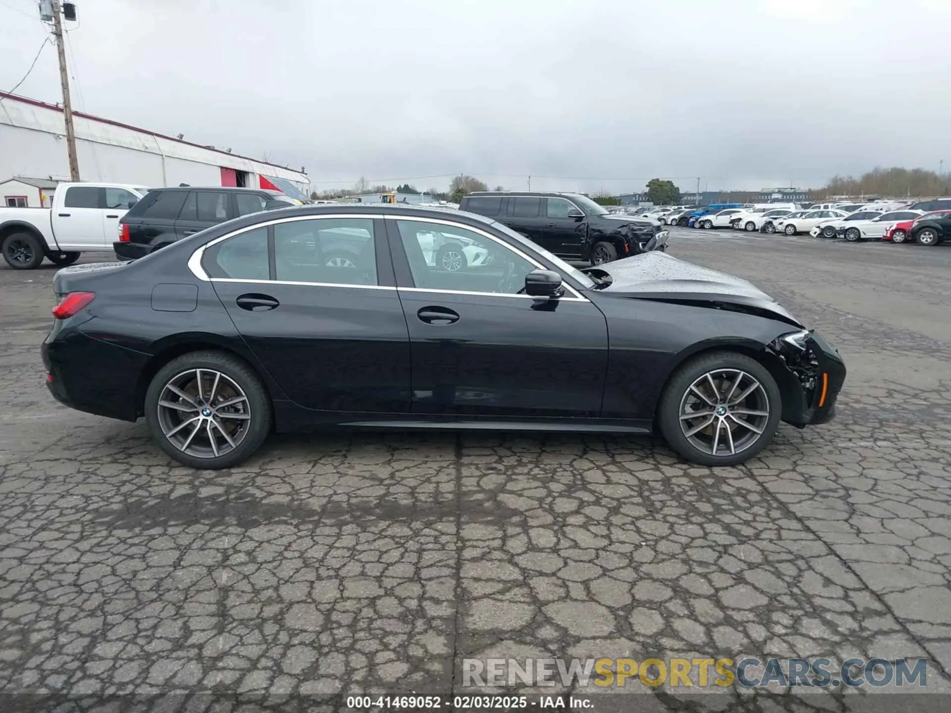 13 fotografías del automóvil dañado 3MW5R7J08M8C16500 BMW 330I 2021