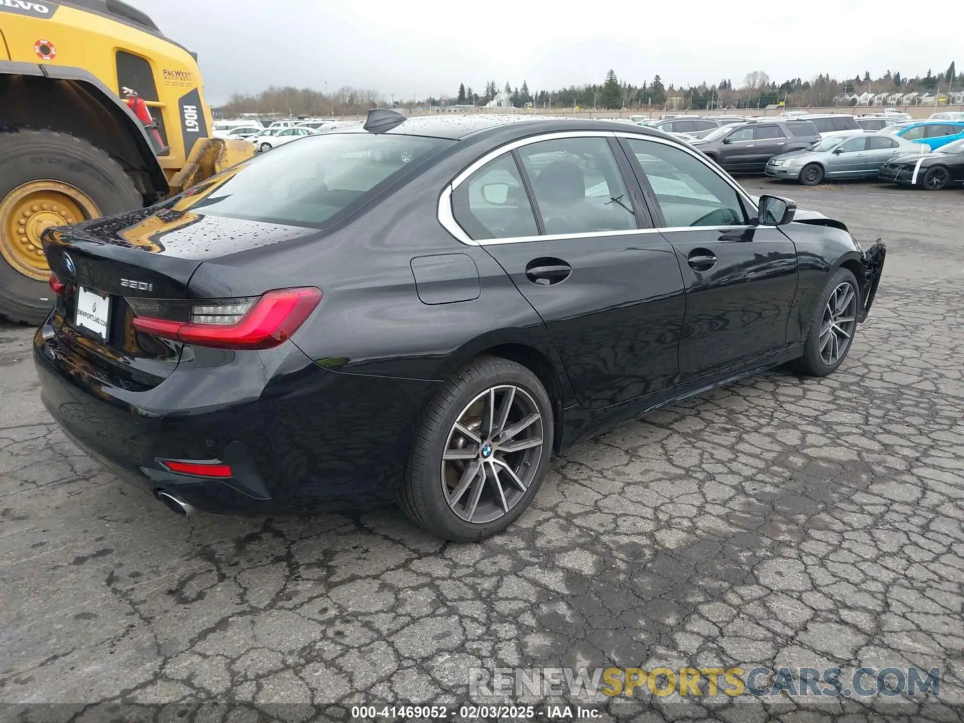 4 fotografías del automóvil dañado 3MW5R7J08M8C16500 BMW 330I 2021