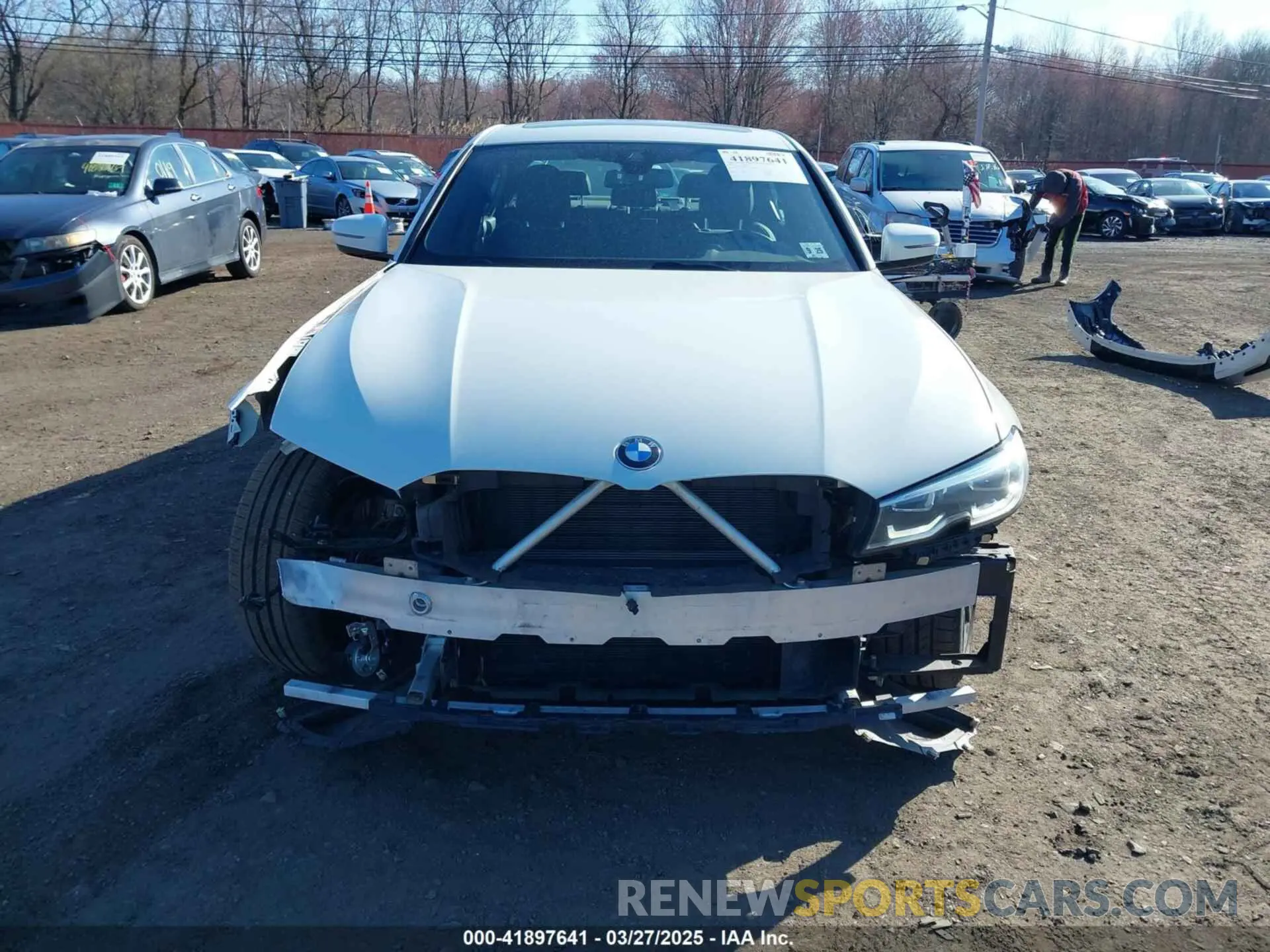 12 fotografías del automóvil dañado 3MW5R7J09M8B47753 BMW 330I 2021