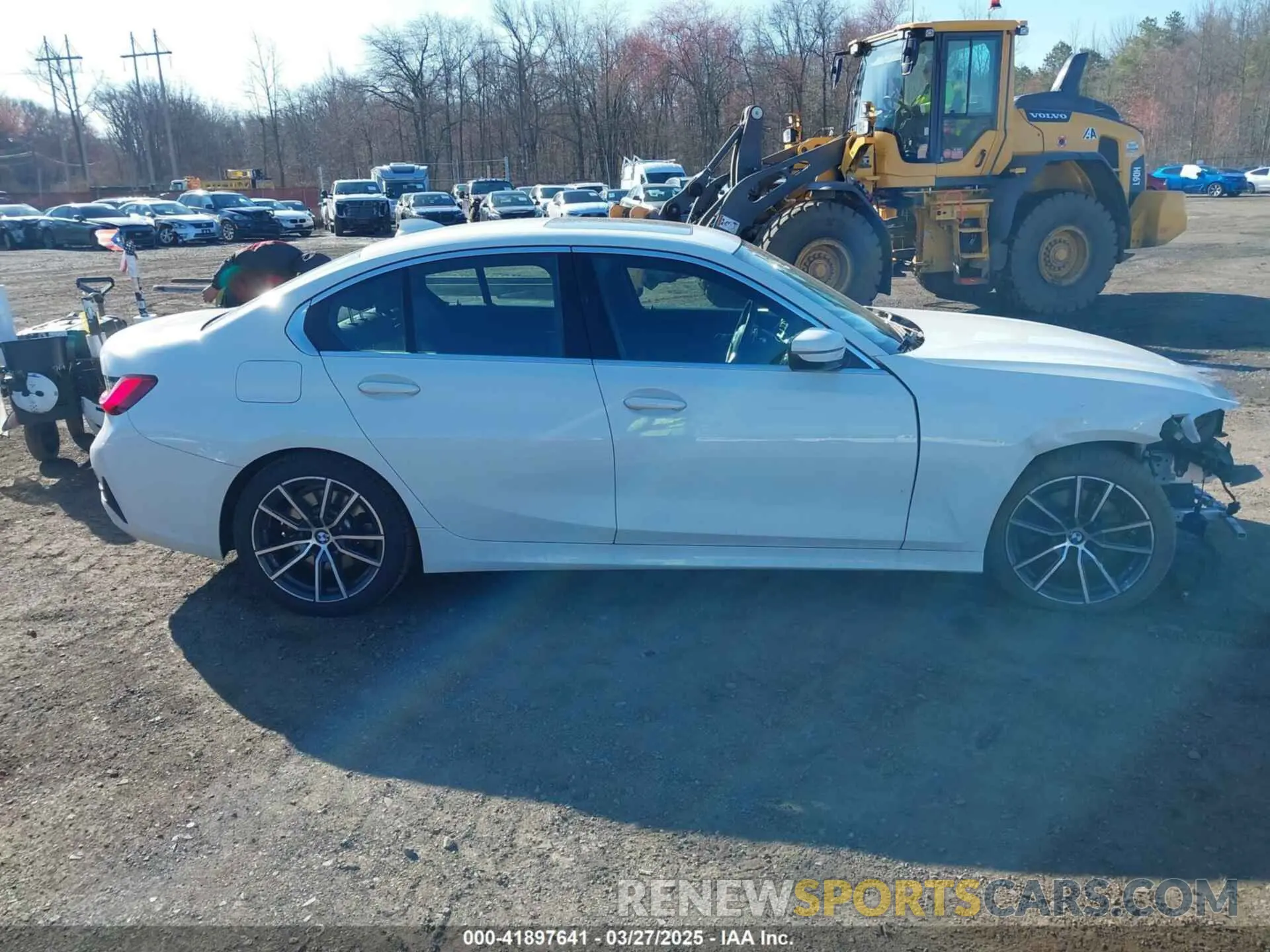 13 fotografías del automóvil dañado 3MW5R7J09M8B47753 BMW 330I 2021