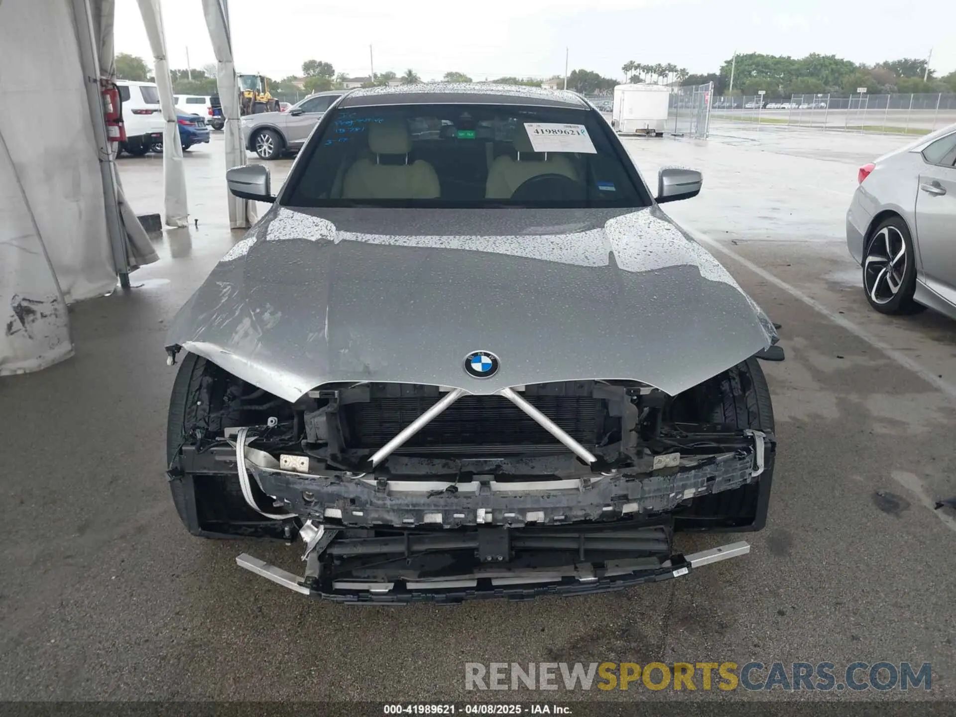 12 fotografías del automóvil dañado WBA5R1C0XMFL39992 BMW 330I 2021