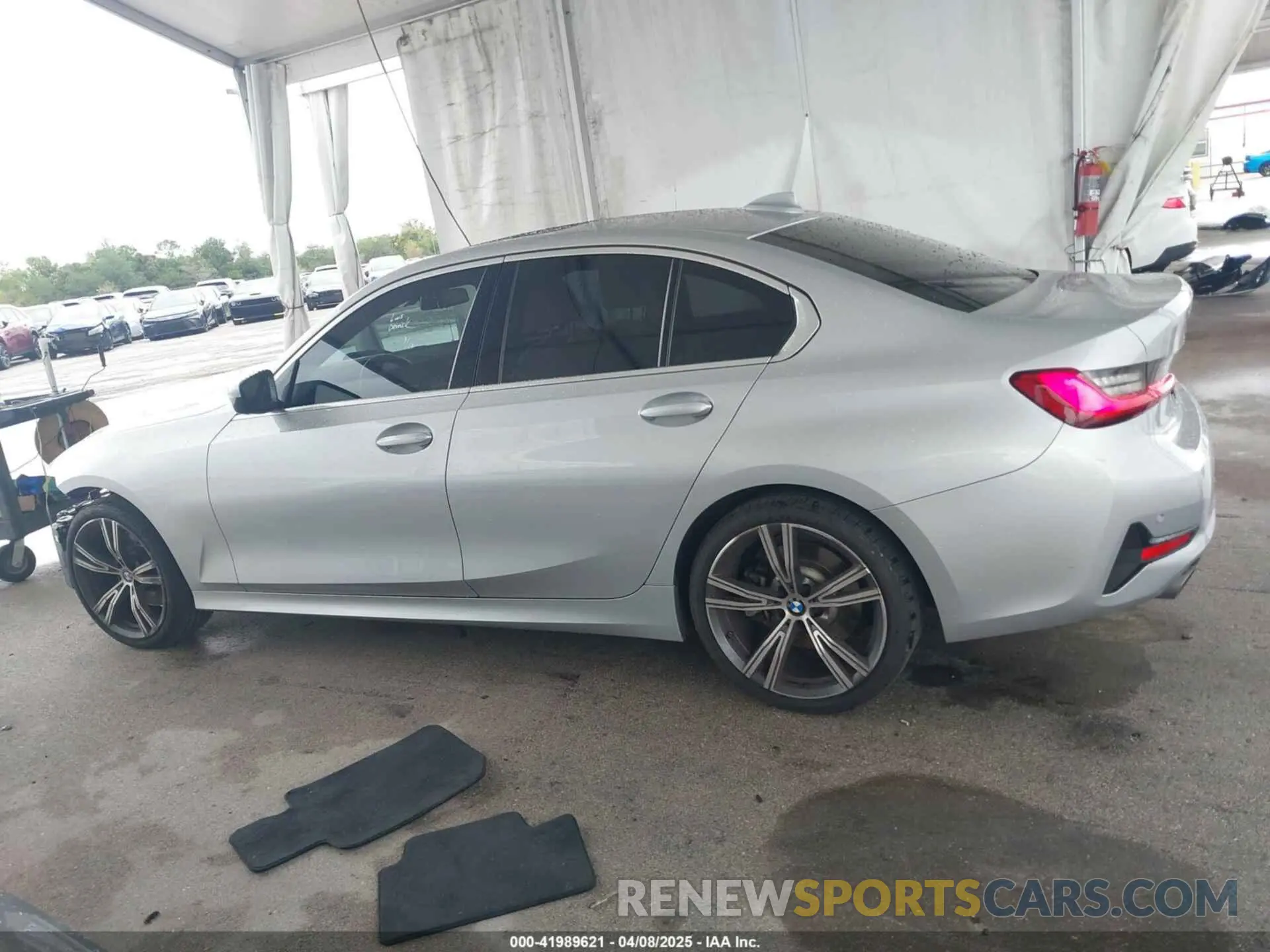 14 fotografías del automóvil dañado WBA5R1C0XMFL39992 BMW 330I 2021