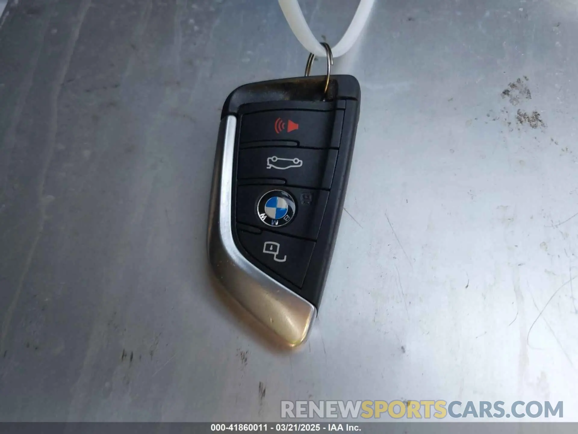 11 fotografías del automóvil dañado WBA5R7C06MFL21234 BMW 330I 2021