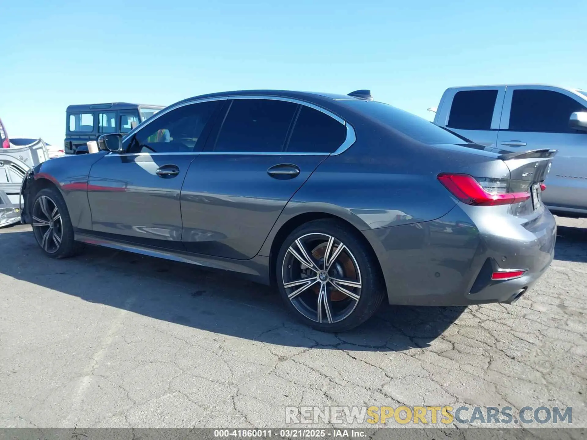 14 fotografías del automóvil dañado WBA5R7C06MFL21234 BMW 330I 2021