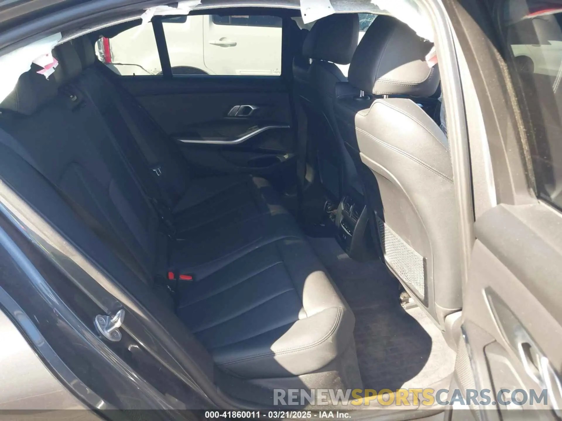 8 fotografías del automóvil dañado WBA5R7C06MFL21234 BMW 330I 2021