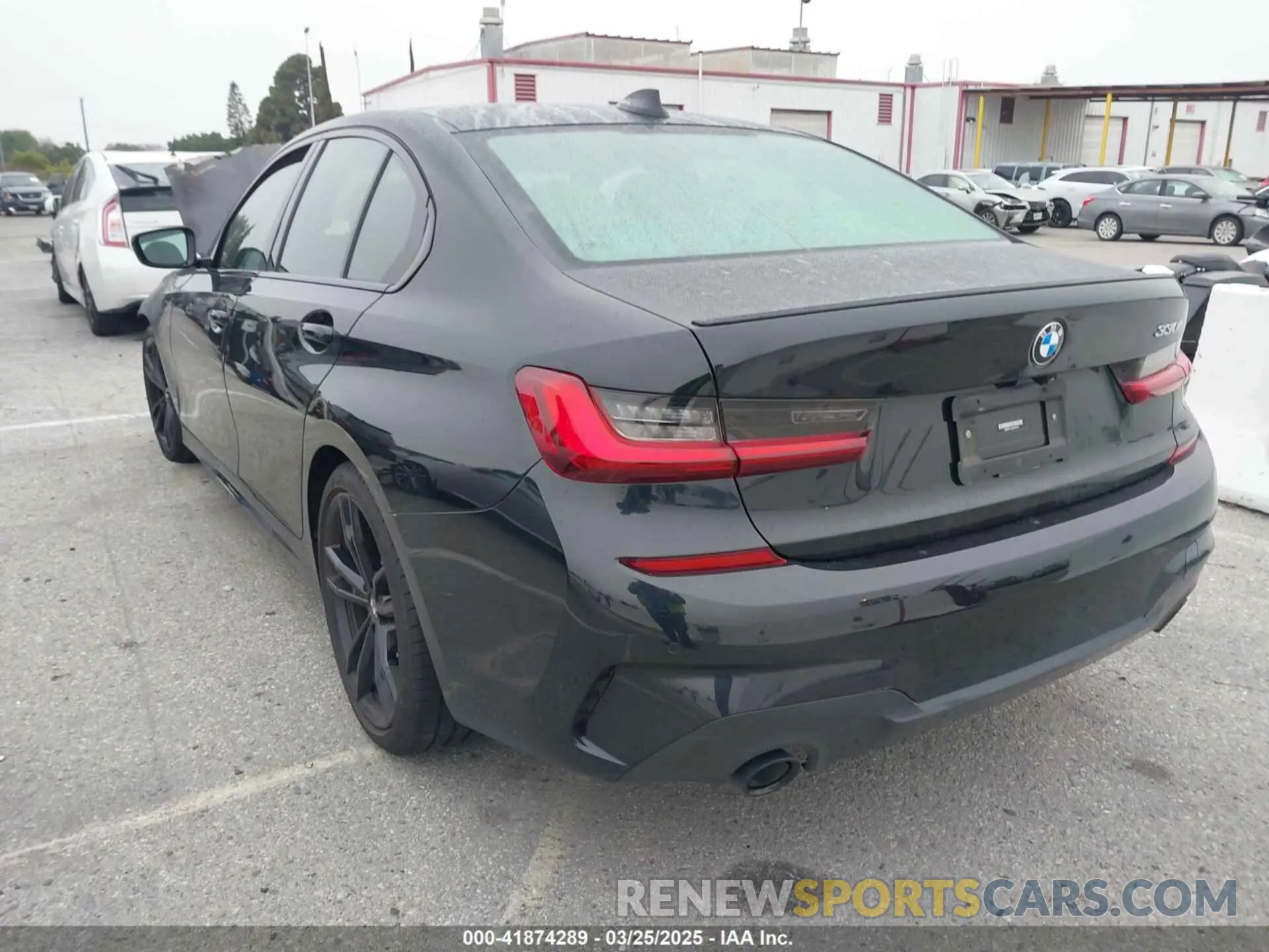 3 fotografías del automóvil dañado 3MW5R1J01N8C67156 BMW 330I 2022