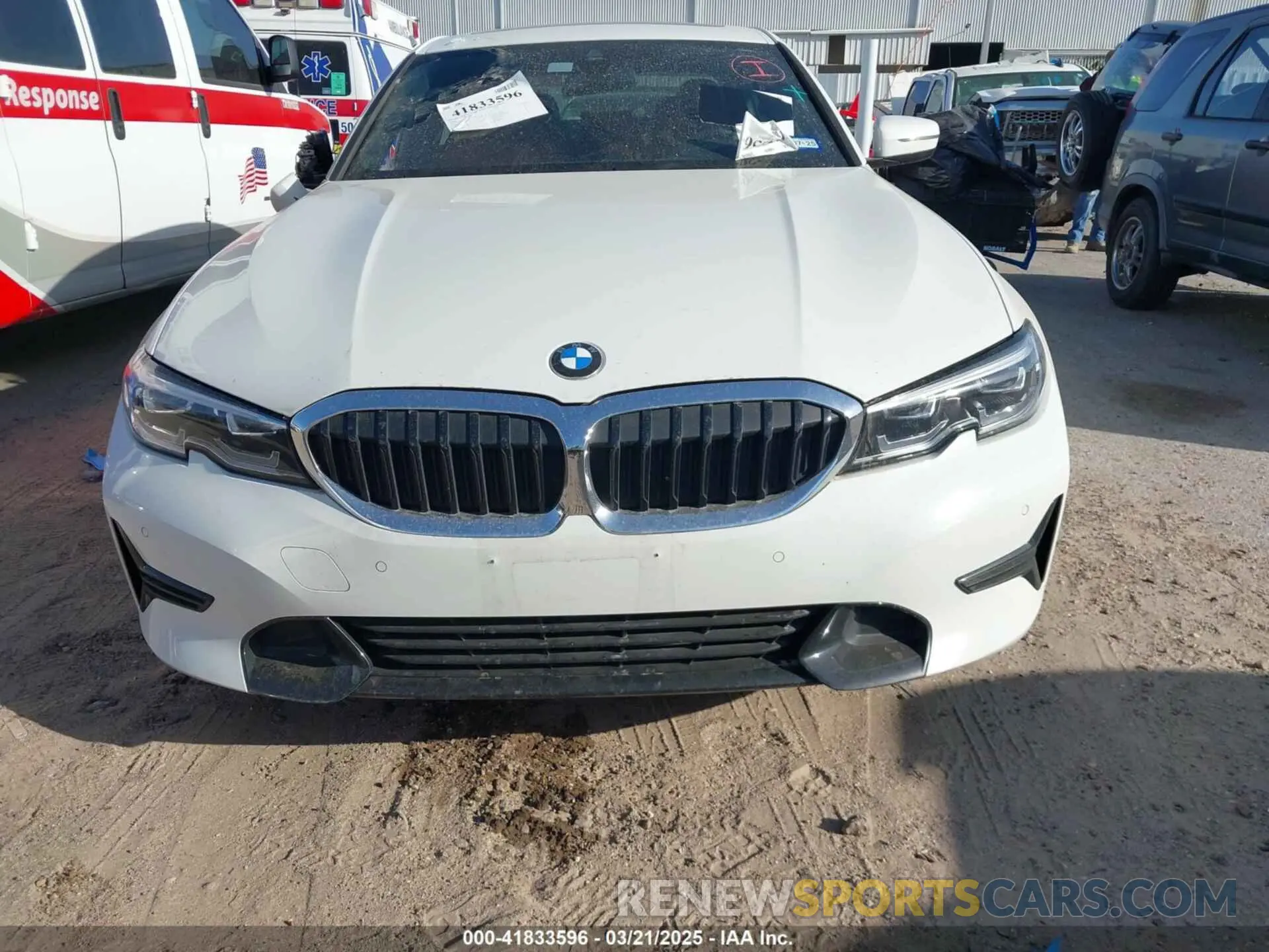 12 fotografías del automóvil dañado 3MW5R1J01N8C72194 BMW 330I 2022