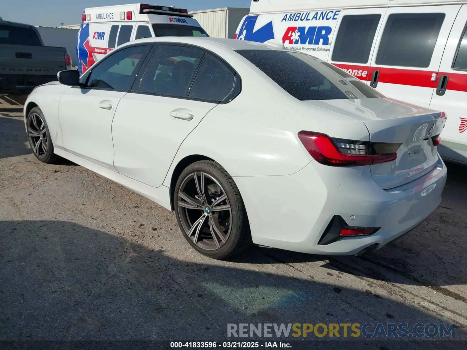 3 fotografías del automóvil dañado 3MW5R1J01N8C72194 BMW 330I 2022