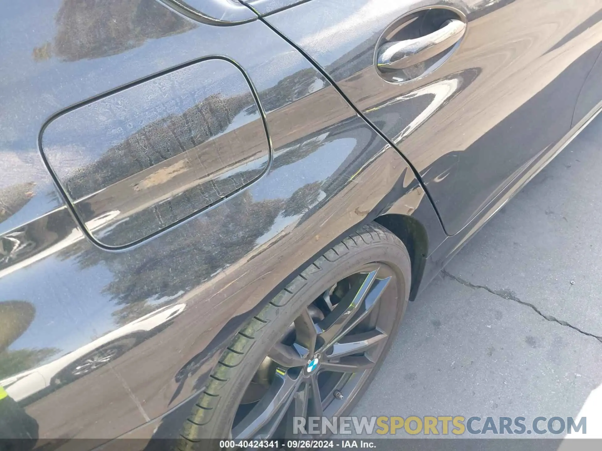 18 fotografías del automóvil dañado 3MW5R1J03N8C25507 BMW 330I 2022