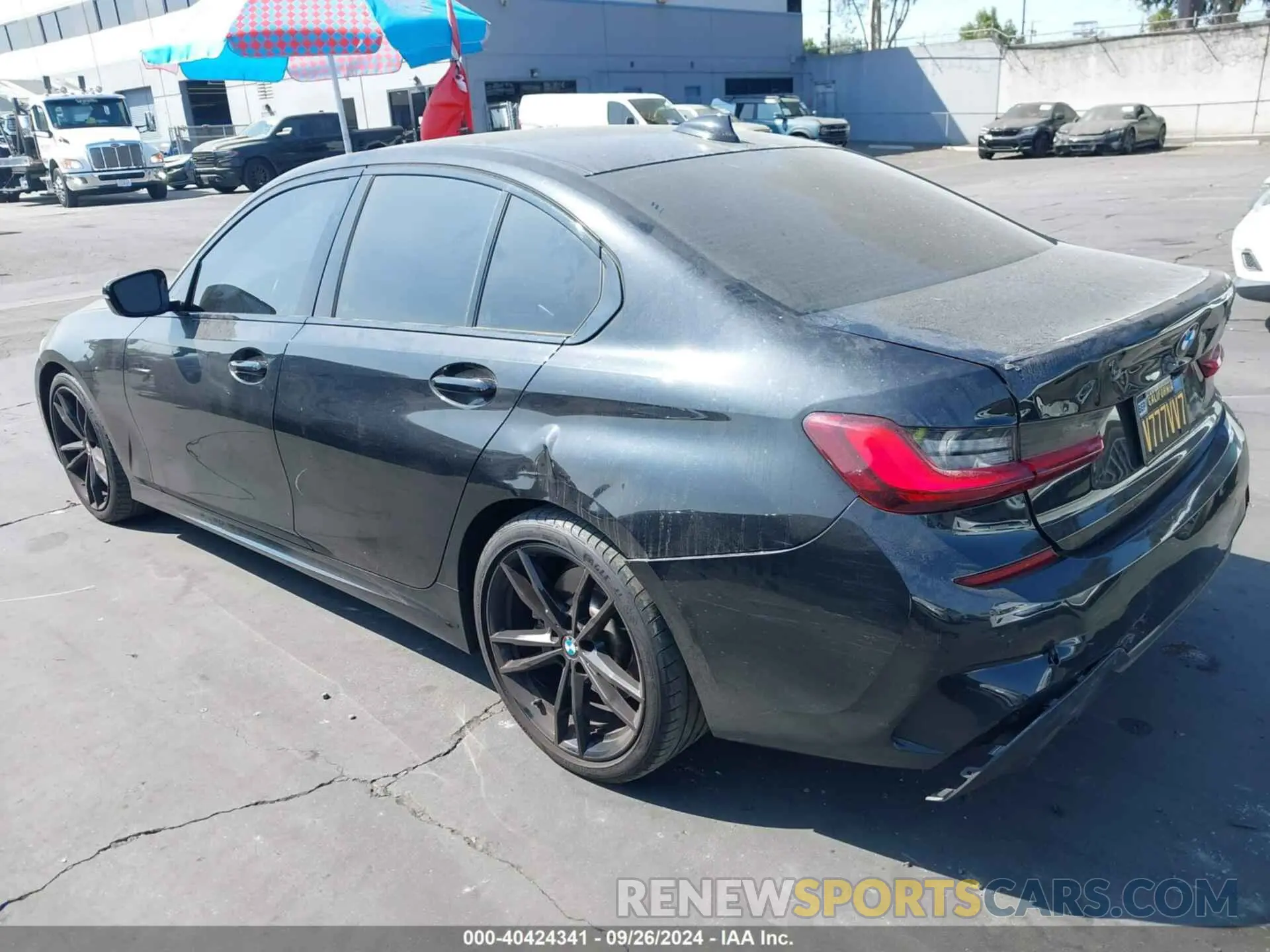 3 fotografías del automóvil dañado 3MW5R1J03N8C25507 BMW 330I 2022