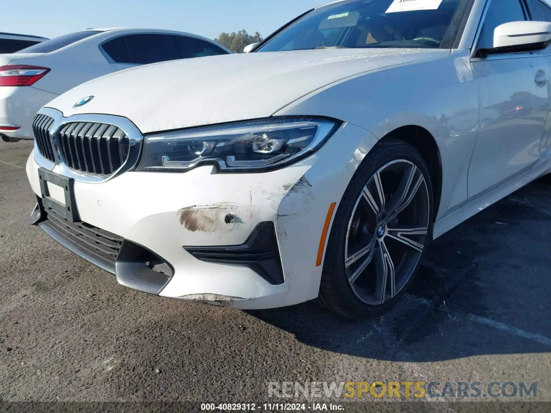 17 fotografías del automóvil dañado 3MW5R1J04N8C39447 BMW 330I 2022
