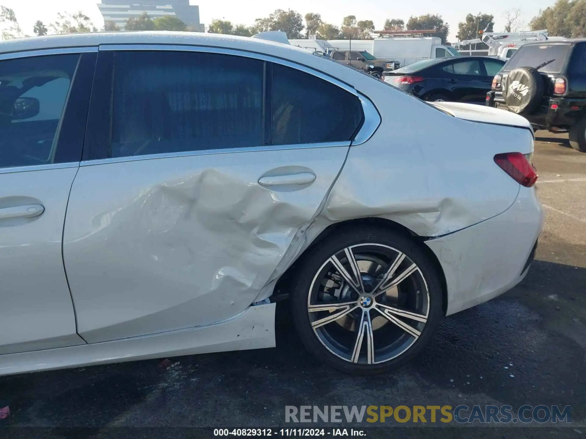 6 fotografías del automóvil dañado 3MW5R1J04N8C39447 BMW 330I 2022