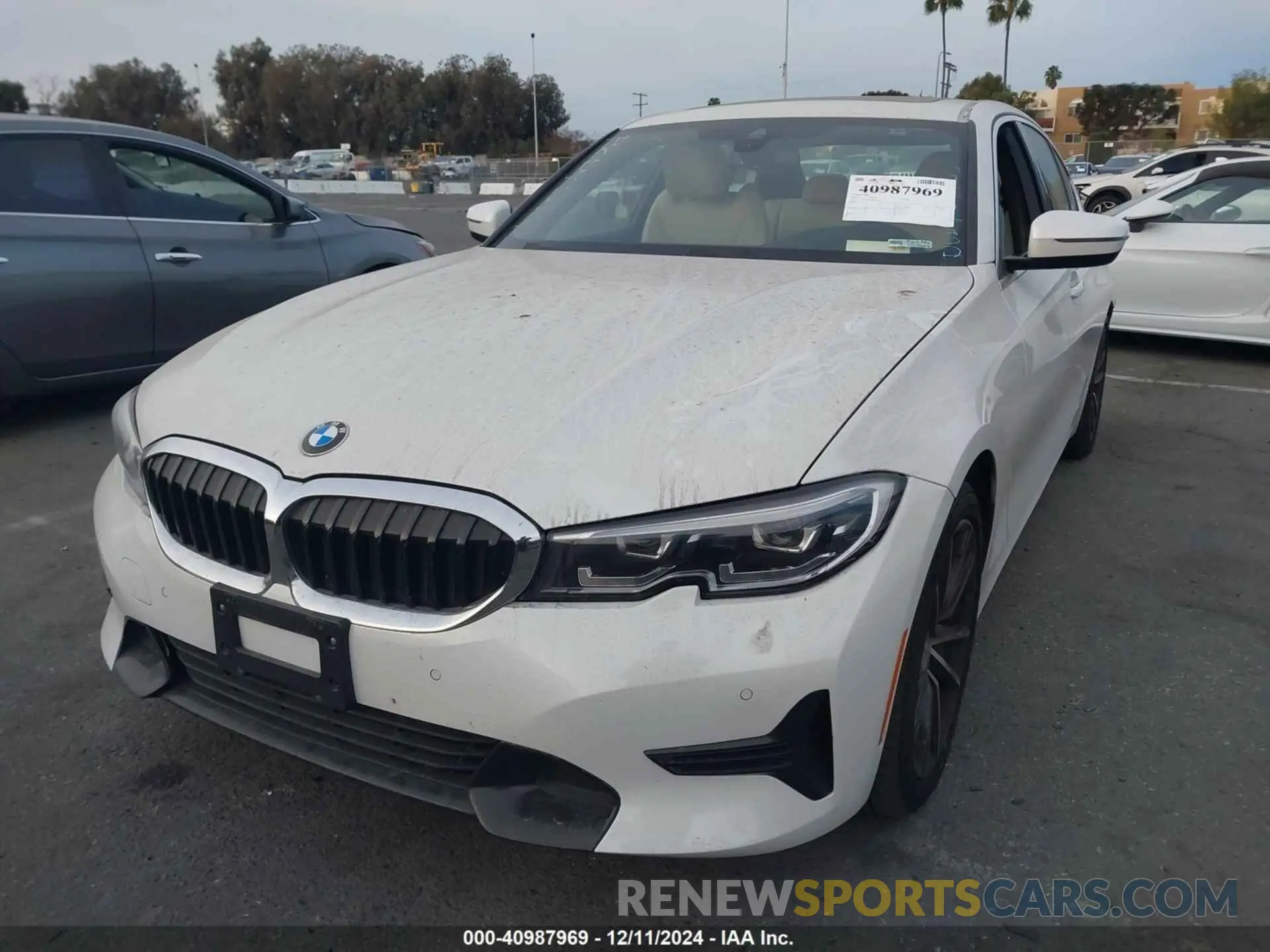 2 fotografías del automóvil dañado 3MW5R1J04N8C63974 BMW 330I 2022